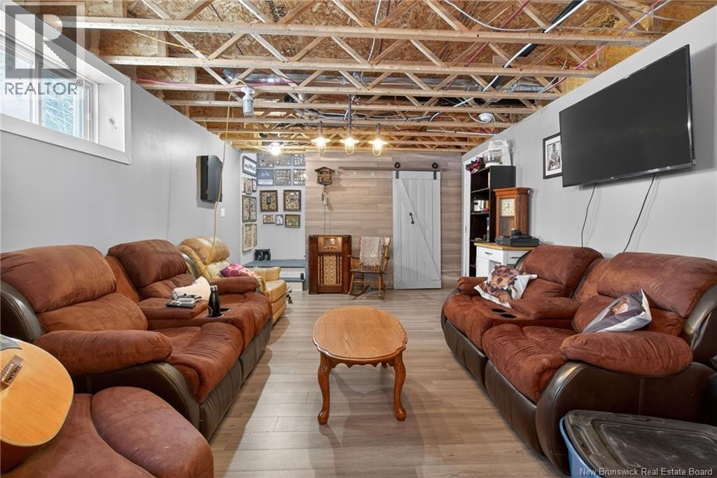 












11 Amber Ridge Court

,
Berry Mills,




New Brunswick
E1G5R3

