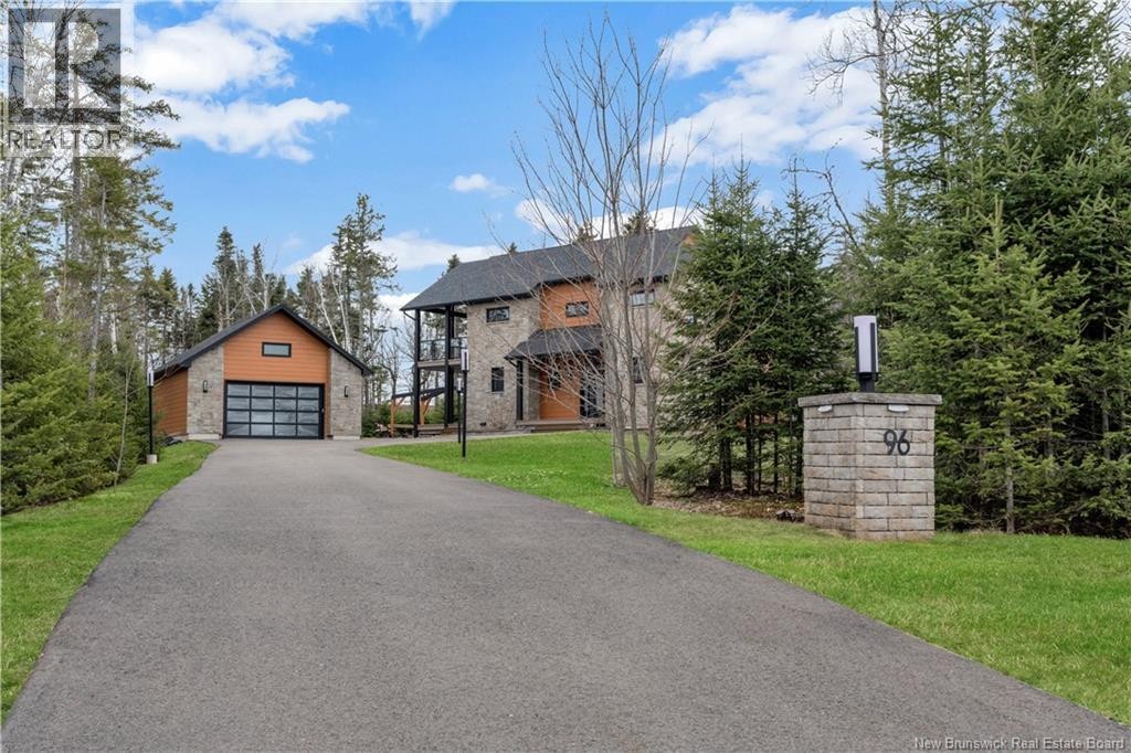 












96 Thorncastle

,
Lutes Mountain,




New Brunswick
E1G0P9

