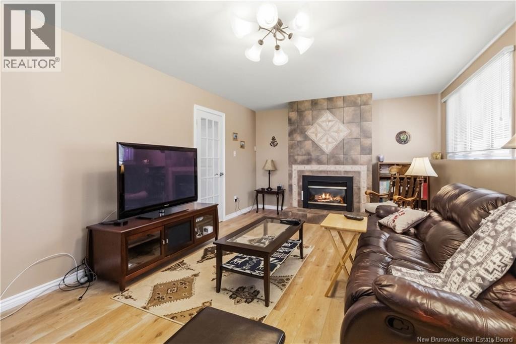 












35 Firwood Crescent

,
Moncton,




New Brunswick
E1A5W9

