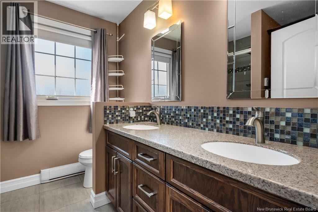 












28 Yvon

,
Saint-Antoine,




New Brunswick
E4V1L1

