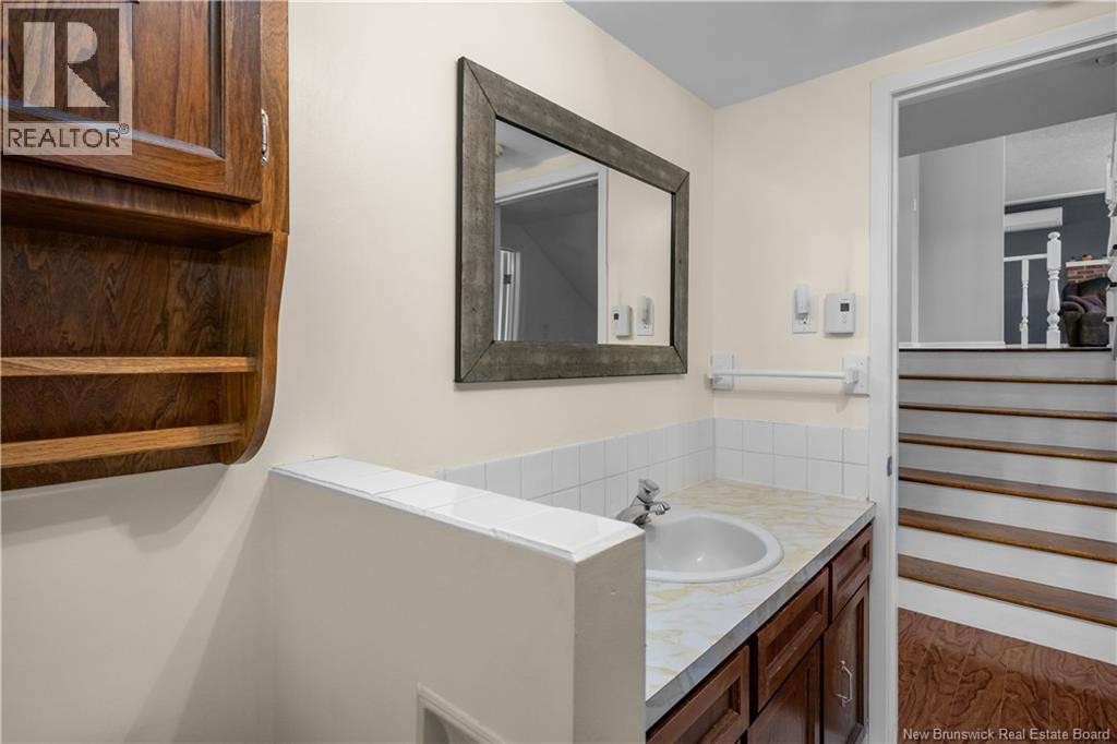 












28 Yvon

,
Saint-Antoine,




New Brunswick
E4V1L1


