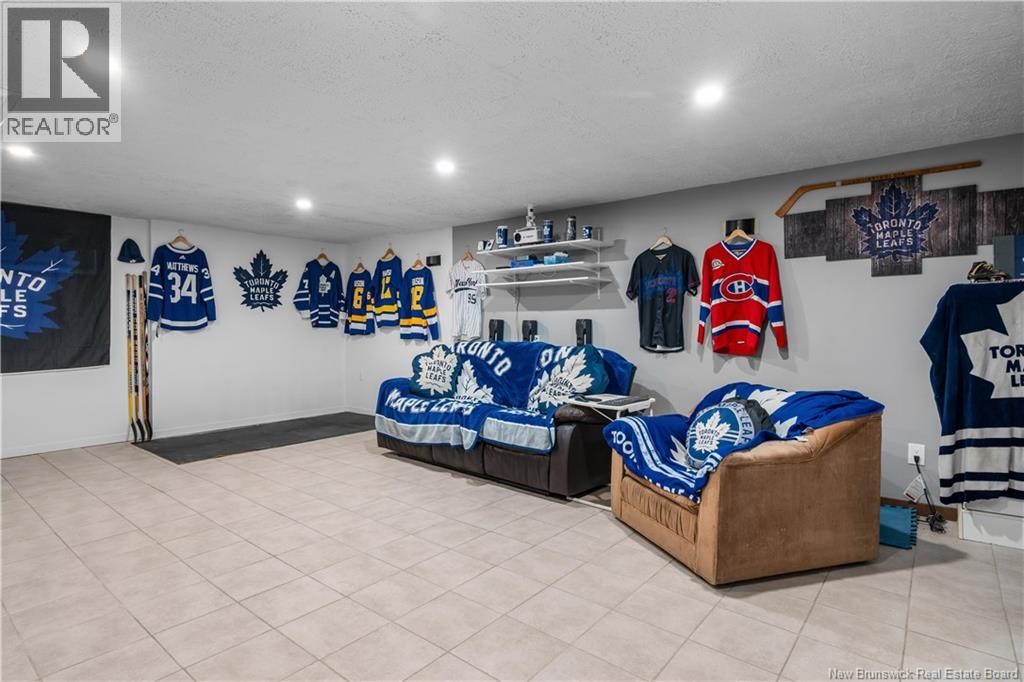 












28 Yvon

,
Saint-Antoine,




New Brunswick
E4V1L1

