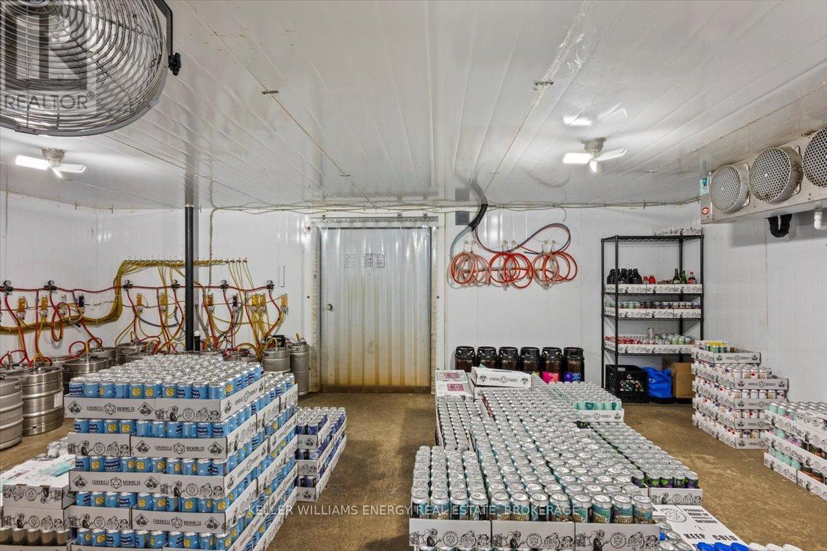 












3 - 422 LAKE ROAD

,
Clarington (Bowmanville),




Ontario
L1A4P8


