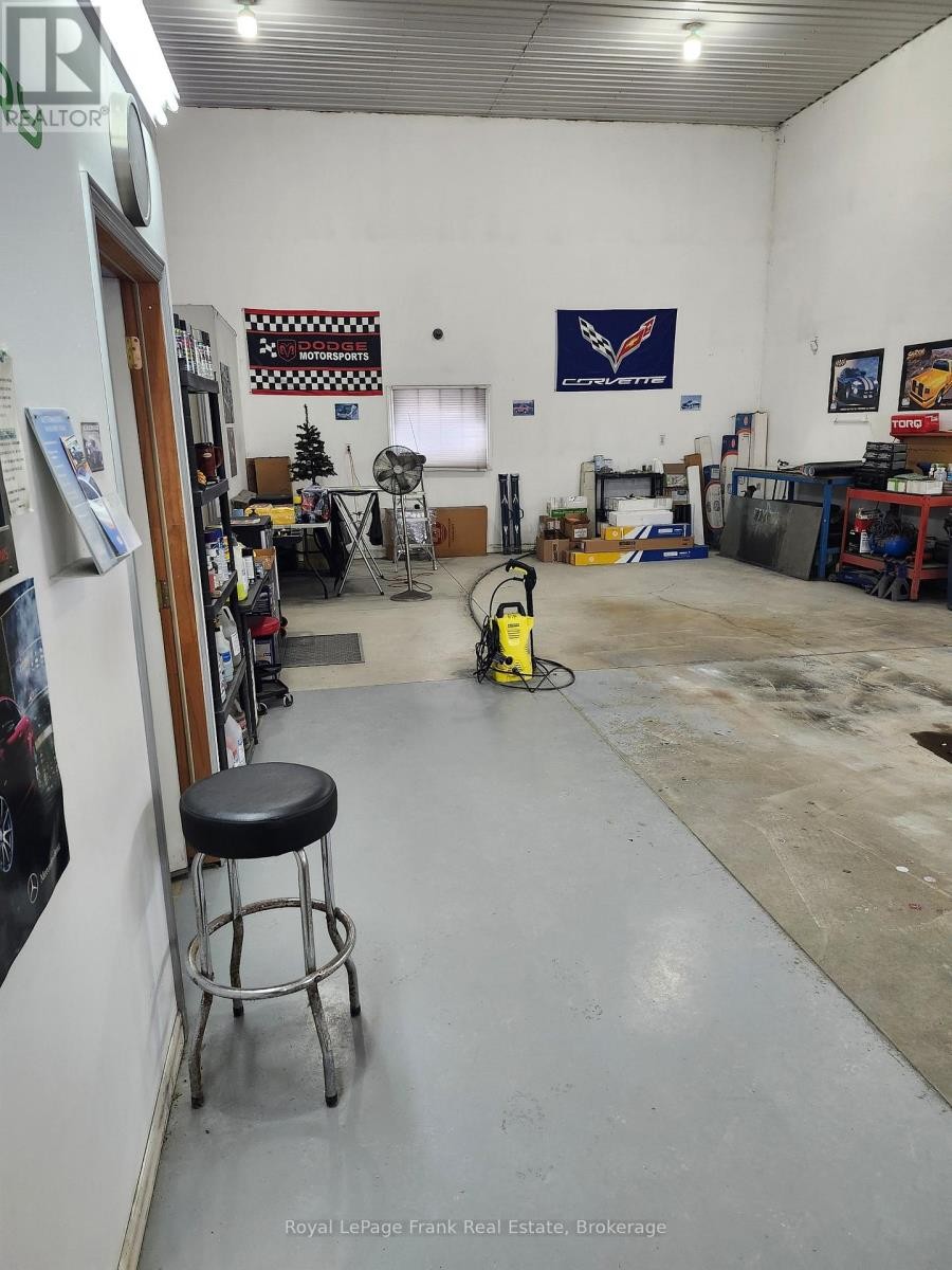 












8 - 171 NORTHPORT ROAD

,
Scugog (Port Perry),




Ontario
L9L0B7

