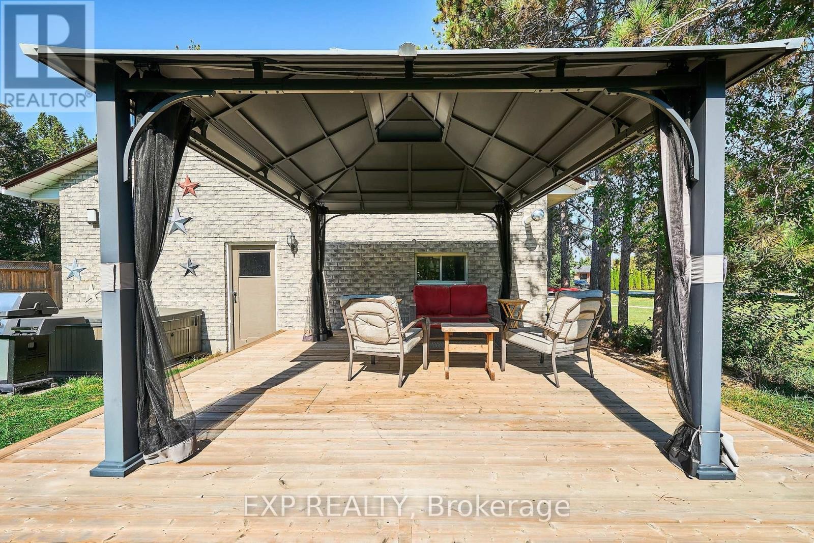 












9 HILDA AVENUE

,
Uxbridge,




Ontario
L9P1R2

