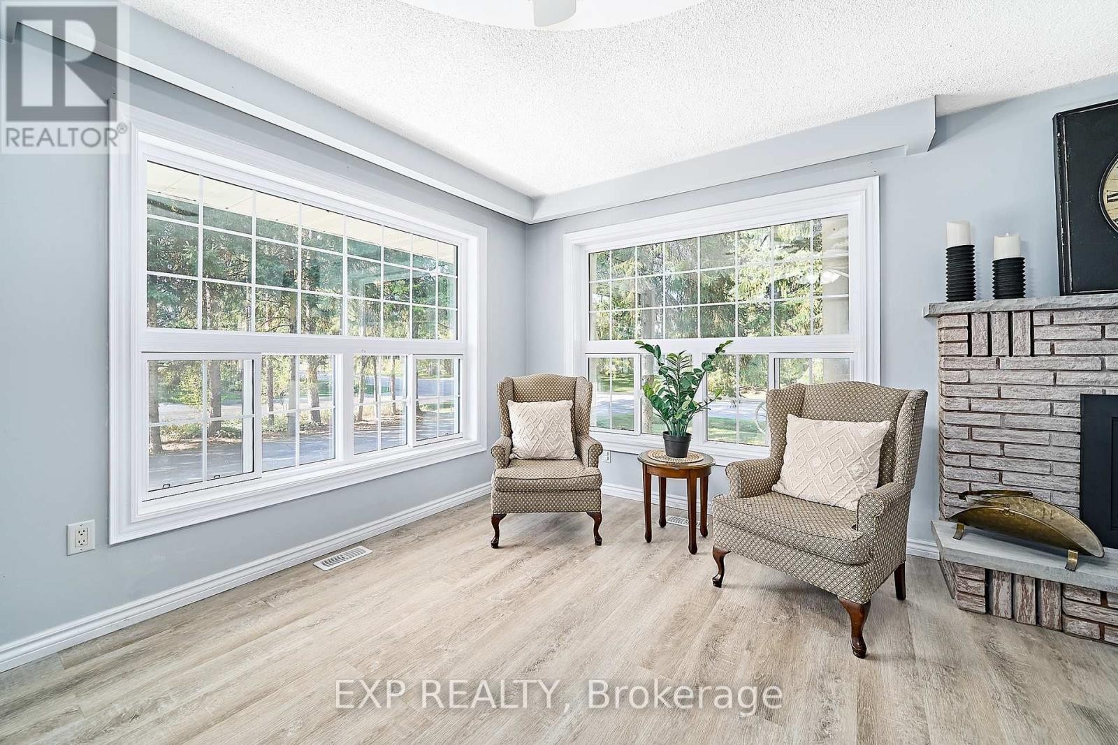 












9 HILDA AVENUE

,
Uxbridge,




Ontario
L9P1R2

