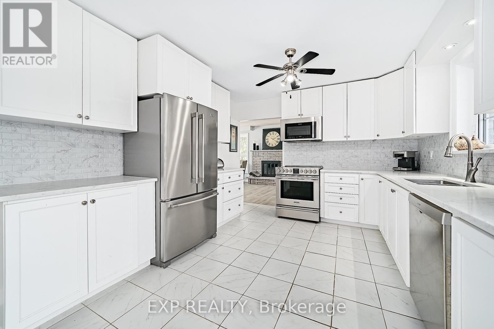 












9 HILDA AVENUE

,
Uxbridge,




Ontario
L9P1R2

