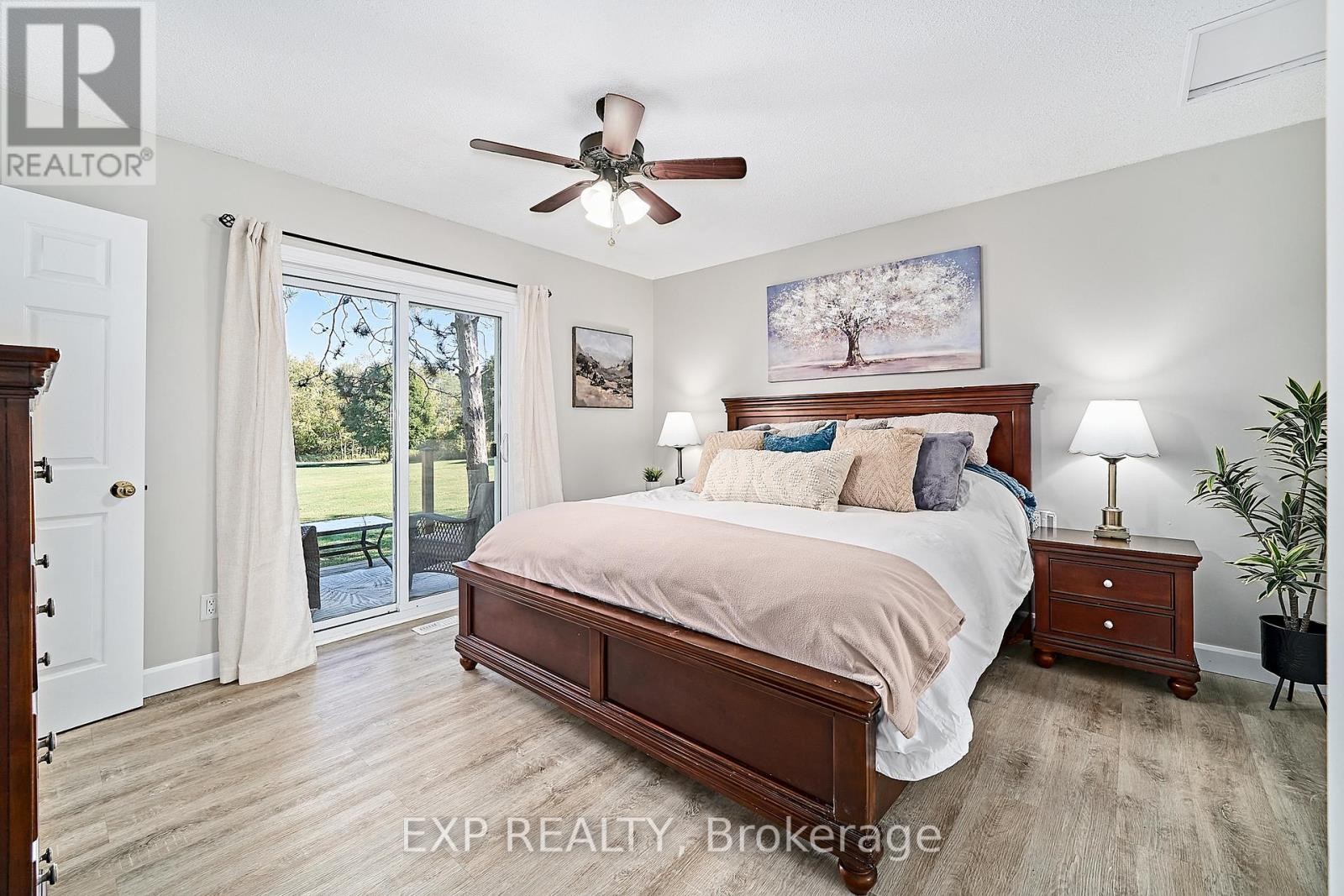 












9 HILDA AVENUE

,
Uxbridge,




Ontario
L9P1R2

