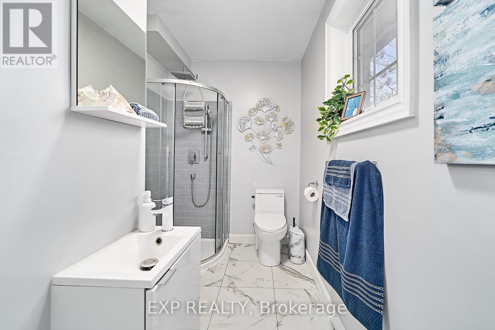 












9 HILDA AVENUE

,
Uxbridge,




Ontario
L9P1R2

