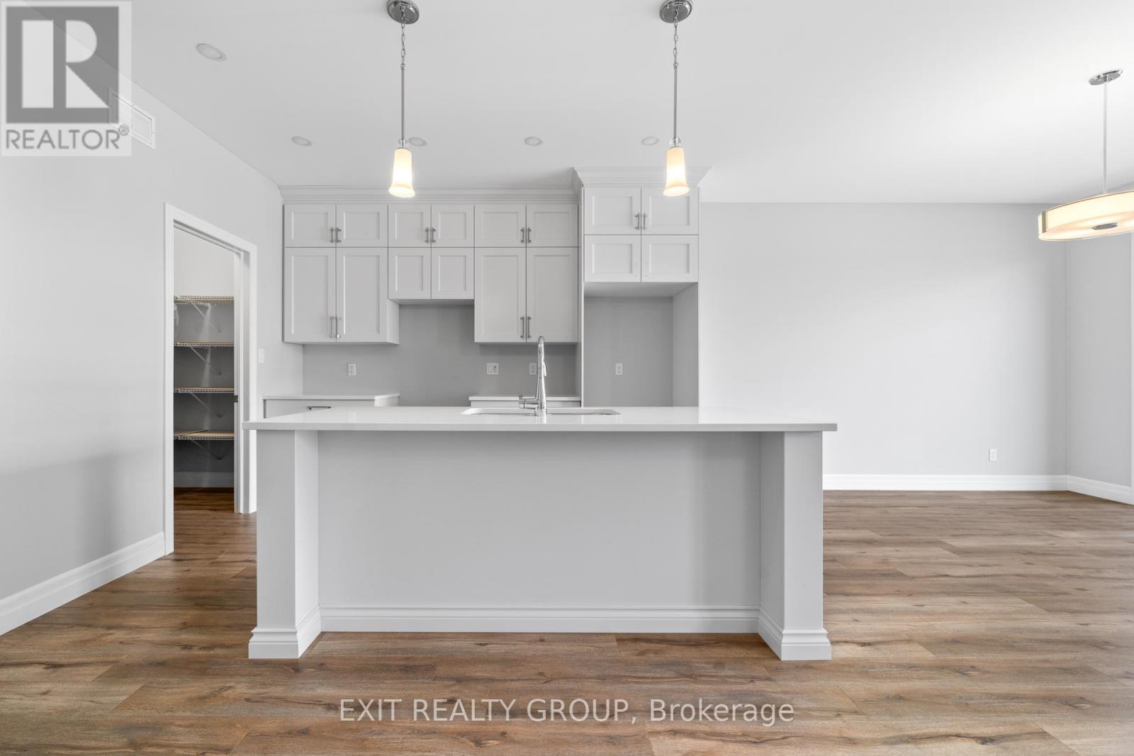 












99 WIMS WAY

,
Belleville (Thurlow Ward),




Ontario
K8N0H7

