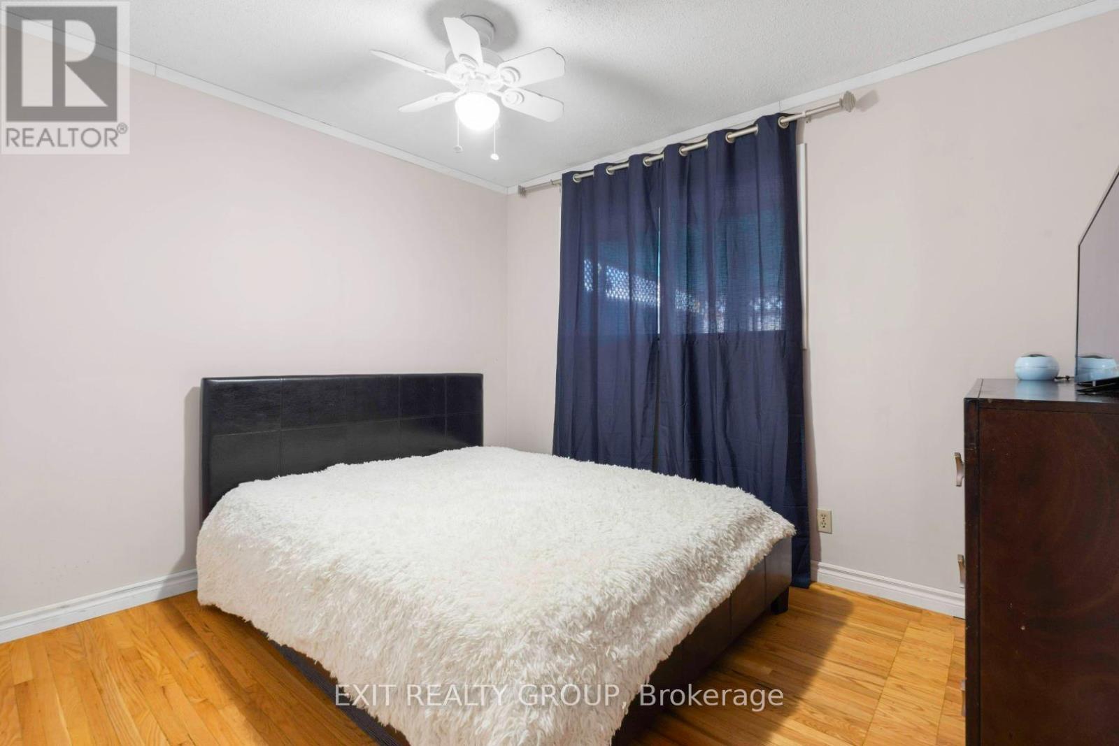 












4 WALDEN CIRCLE

,
Belleville (Belleville Ward),




Ontario
K8P2C3

