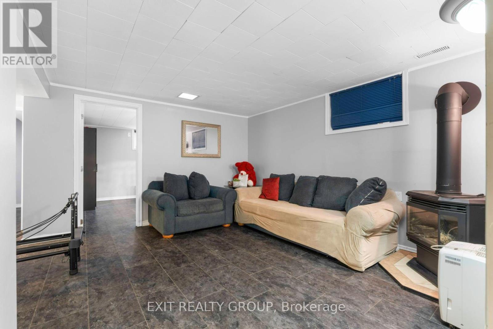 












4 WALDEN CIRCLE

,
Belleville (Belleville Ward),




Ontario
K8P2C3

