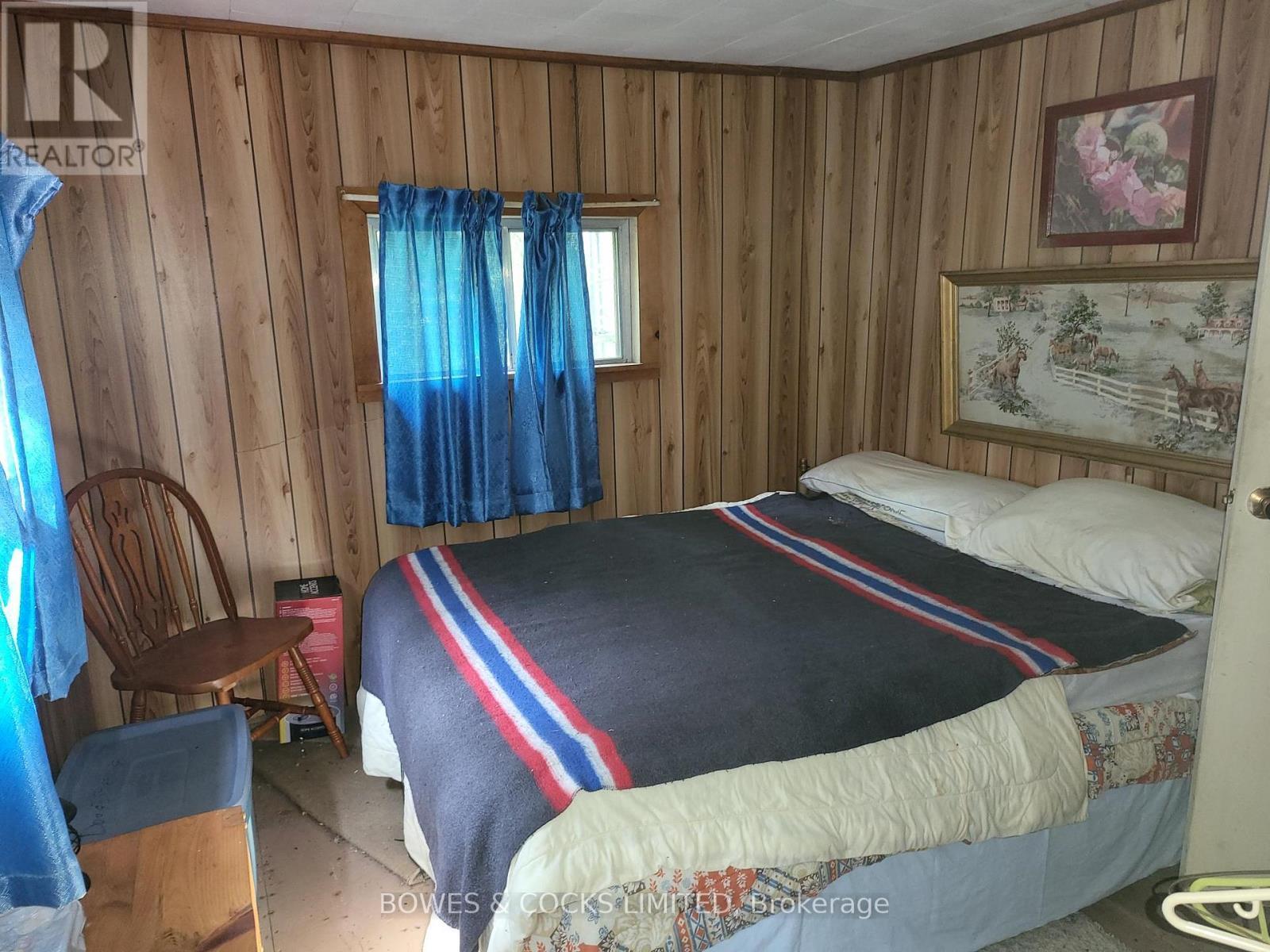 












24 ROBINSON ROAD

,
Hastings Highlands (Monteagle Ward),




Ontario
K0L2S0

