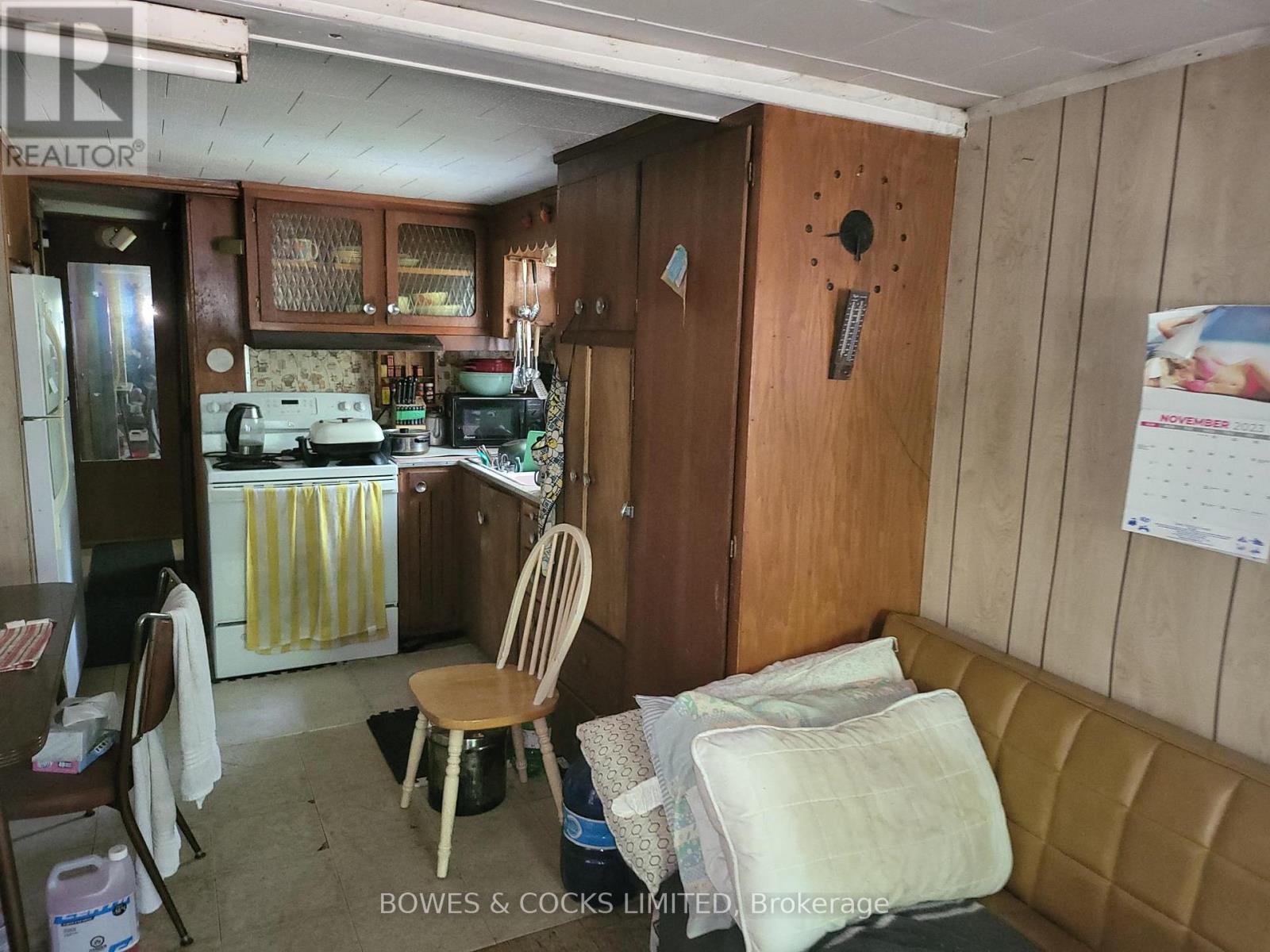 












24 ROBINSON ROAD

,
Hastings Highlands (Monteagle Ward),




Ontario
K0L2S0

