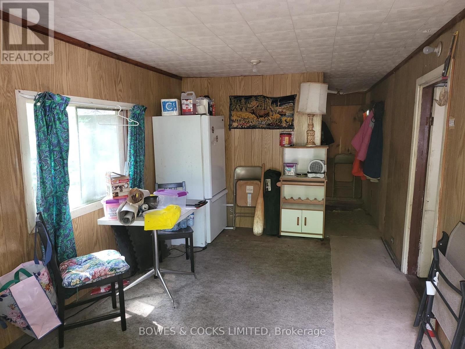 












24 ROBINSON ROAD

,
Hastings Highlands (Monteagle Ward),




Ontario
K0L2S0

