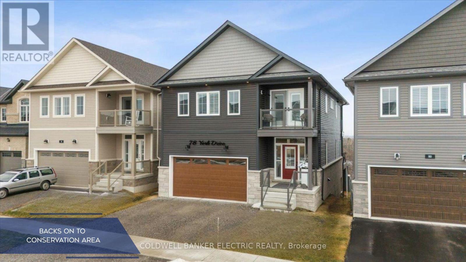 












78 YORK DRIVE

,
Peterborough North (North),




Ontario
K9K0H7


