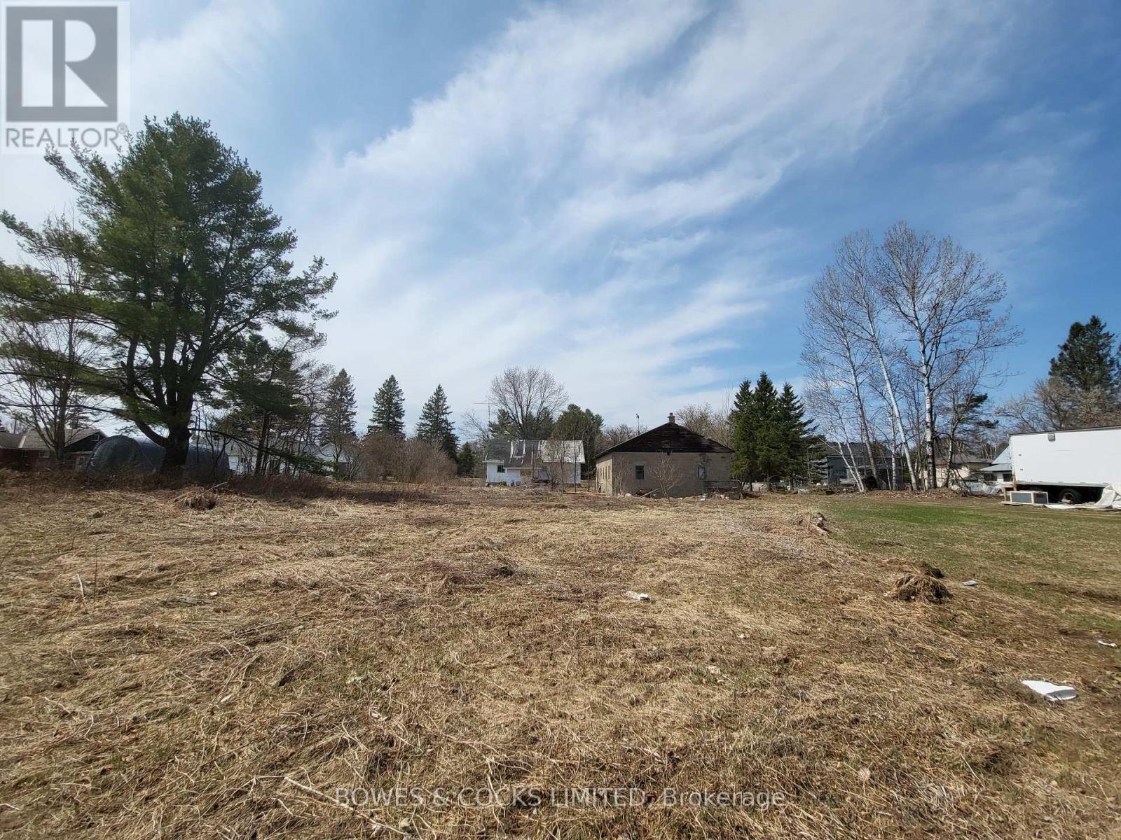 












26642 HIGHWAY 62 S

,
Bancroft (Dungannon Ward),




Ontario
K0L2L0

