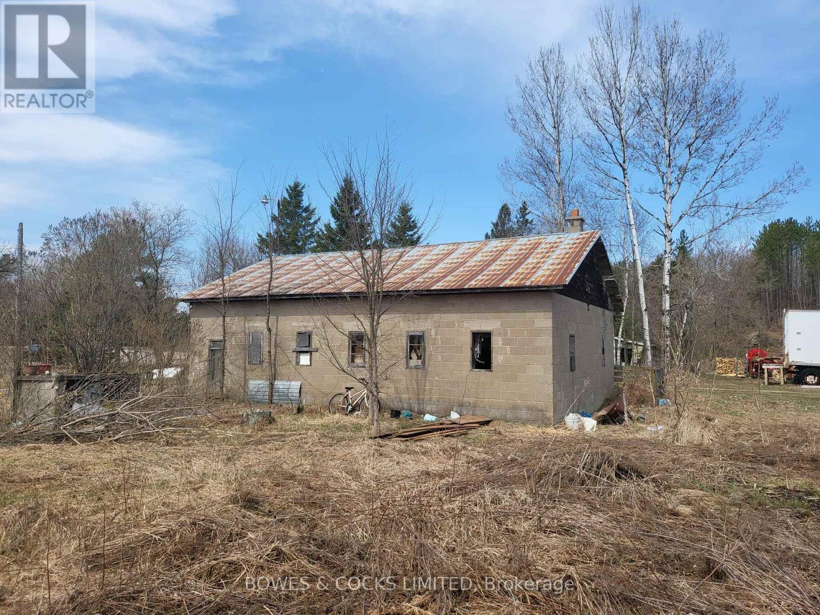 












26642 HIGHWAY 62 S

,
Bancroft (Dungannon Ward),




Ontario
K0L2L0

