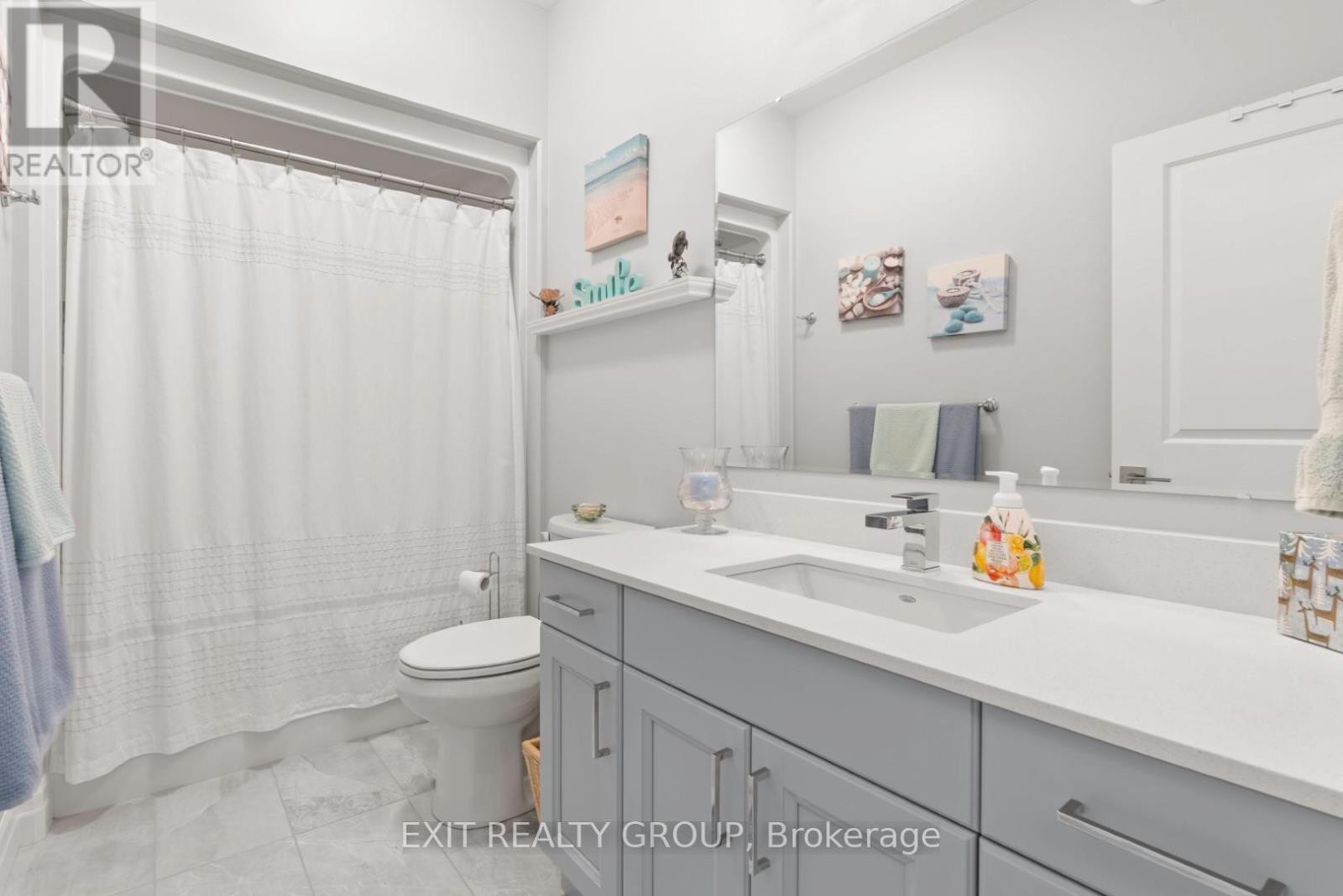 












86 ESSEX DRIVE

,
Belleville,




Ontario
K8N0J1

