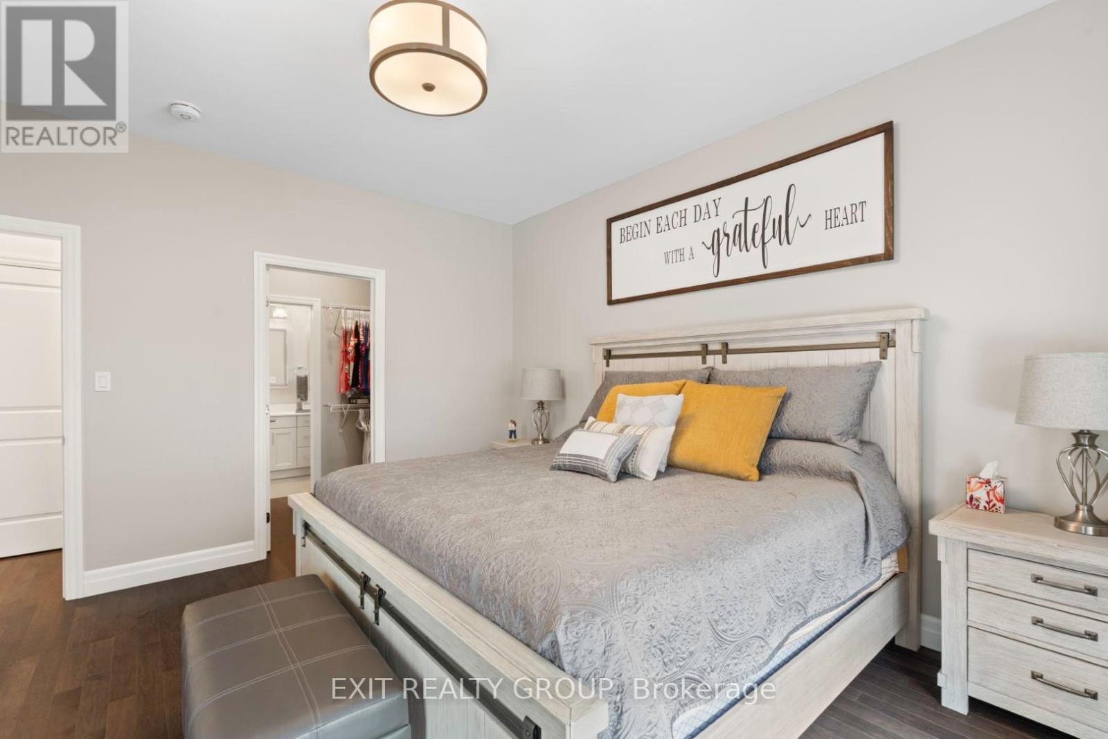 












86 ESSEX DRIVE

,
Belleville,




Ontario
K8N0J1


