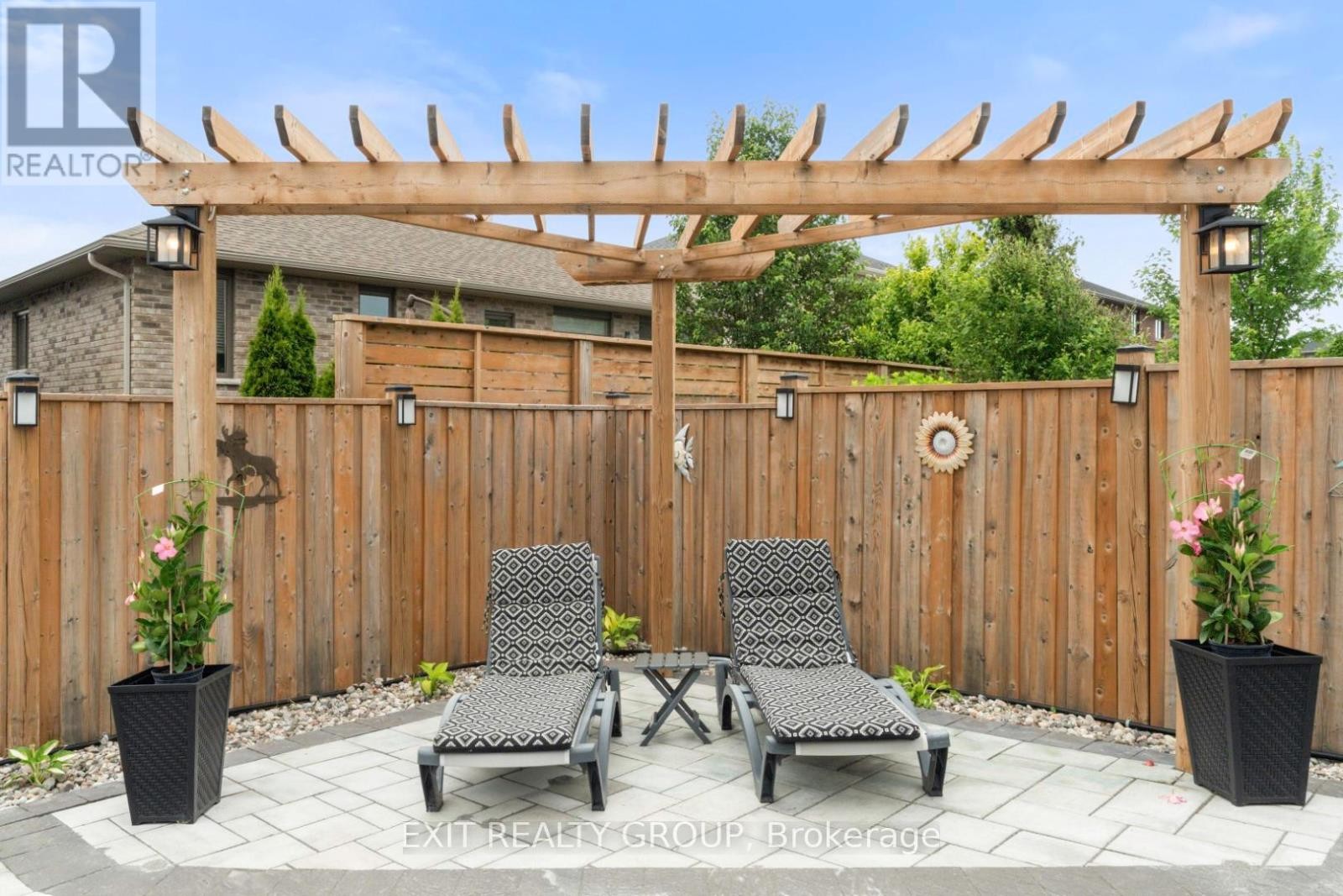 












86 ESSEX DRIVE

,
Belleville,




Ontario
K8N0J1

