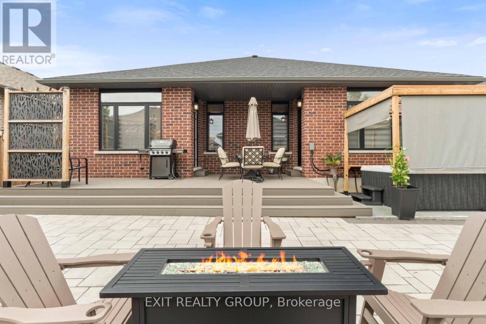 












86 ESSEX DRIVE

,
Belleville,




Ontario
K8N0J1

