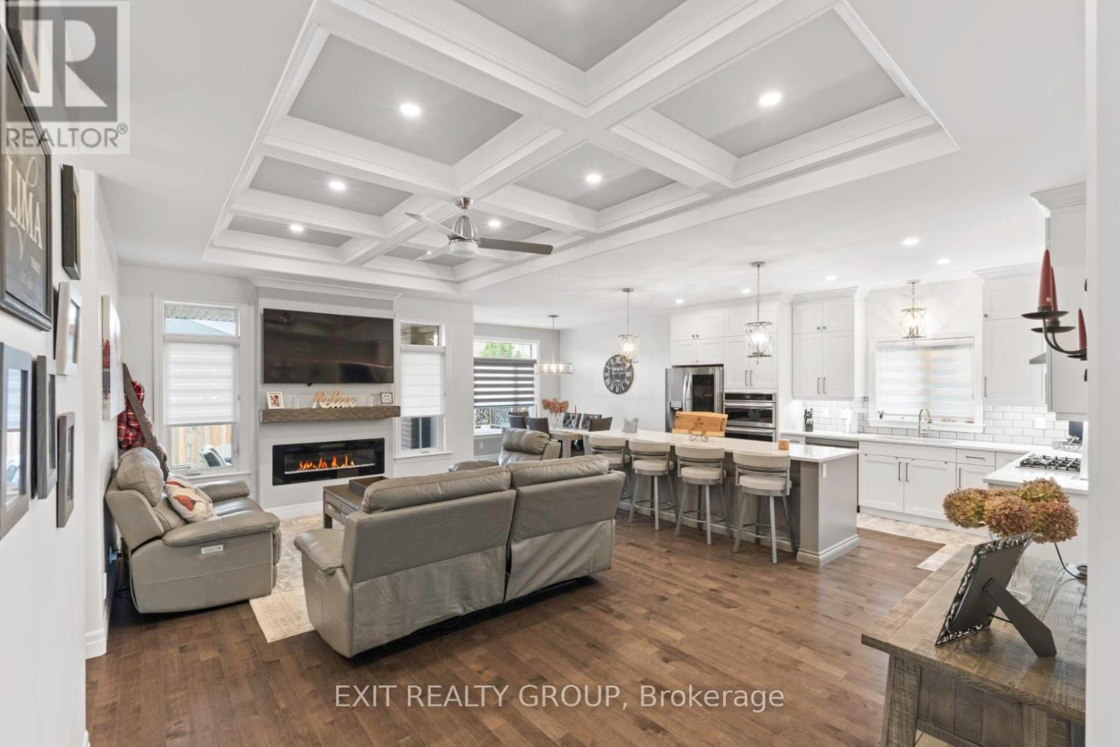 












86 ESSEX DRIVE

,
Belleville,




Ontario
K8N0J1

