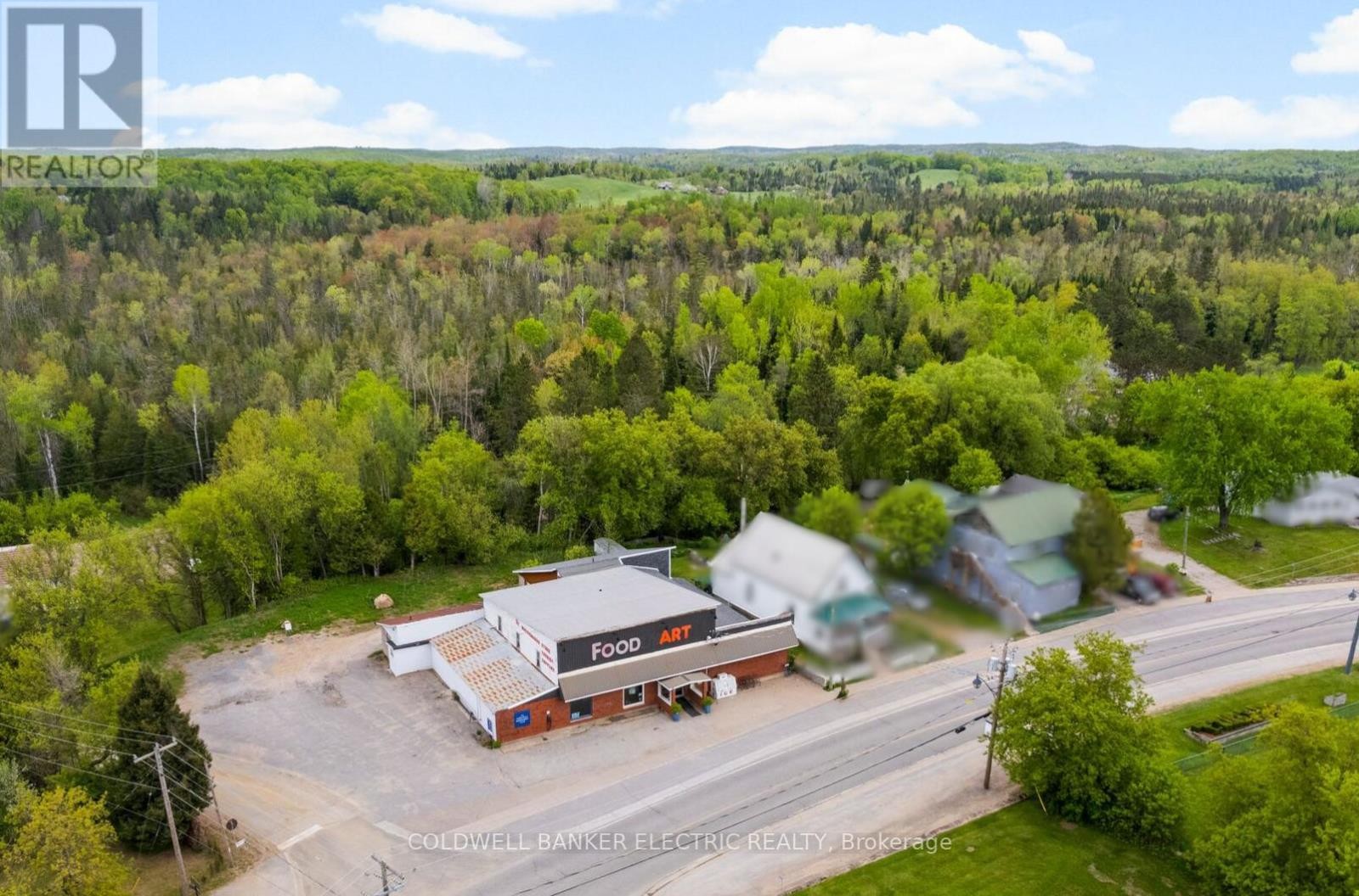 












5480 HIGHWAY 620

,
Wollaston,




Ontario
K0L1P0

