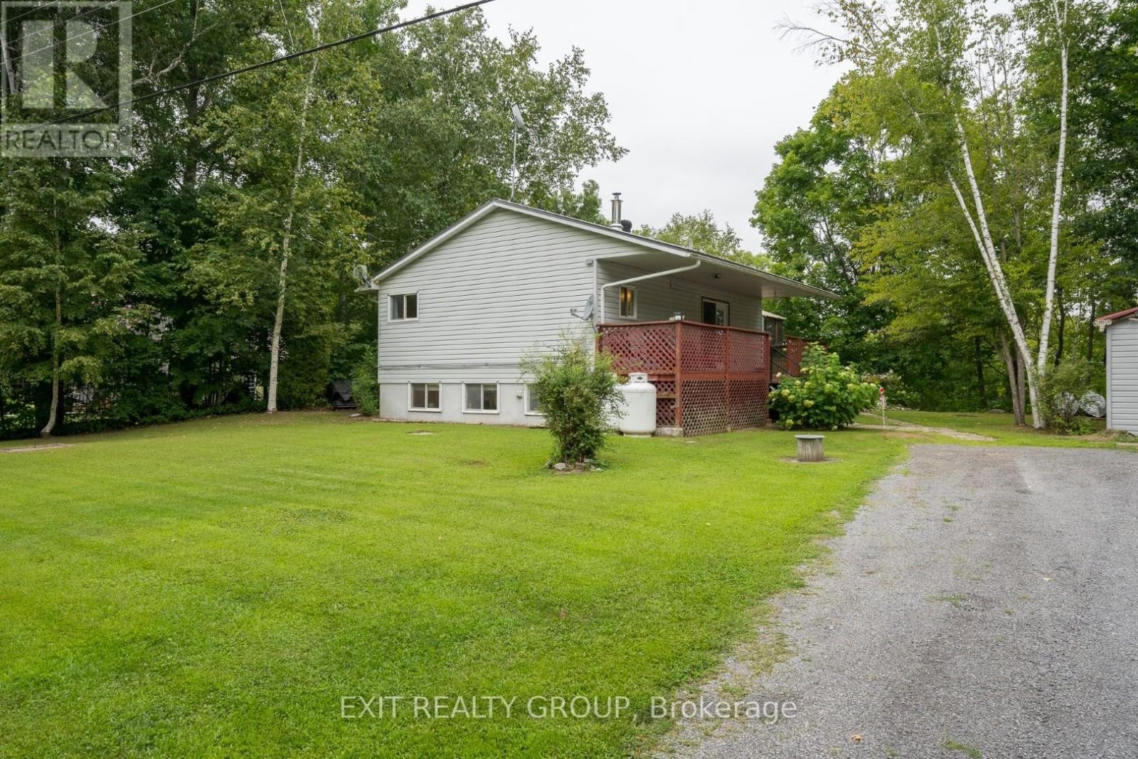 












103 CAMP LANE

,
Tweed (Hungerford (Twp)),




Ontario
K0K3J0

