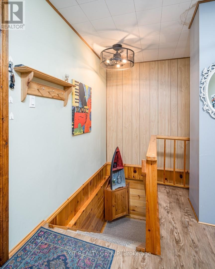 












103 CAMP LANE

,
Tweed (Hungerford (Twp)),




Ontario
K0K3J0

