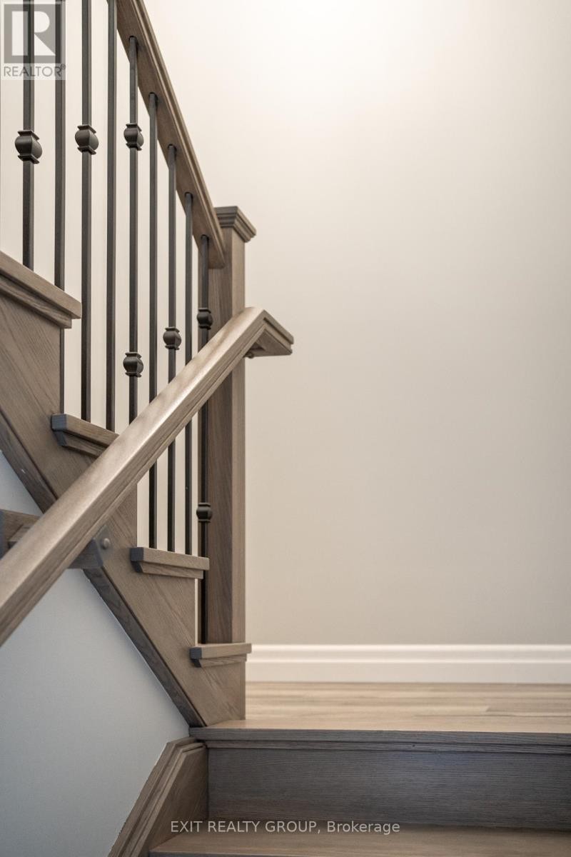 












99 WIMS WAY

,
Belleville (Thurlow Ward),




Ontario
K8N0H7

