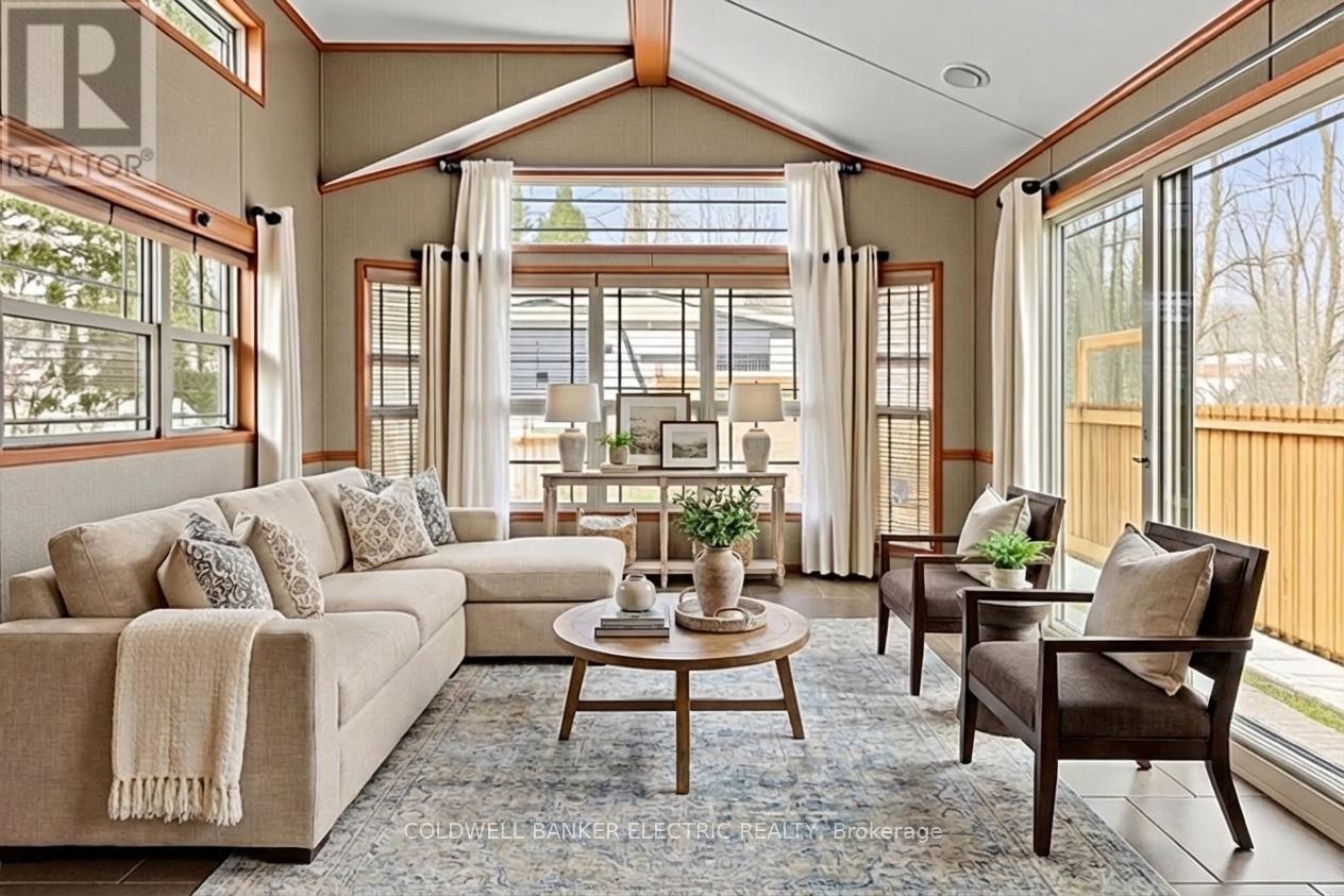 












485B - 5139 HALSTEAD BEACH ROAD

,
Hamilton Township,




Ontario
K0L1E0

