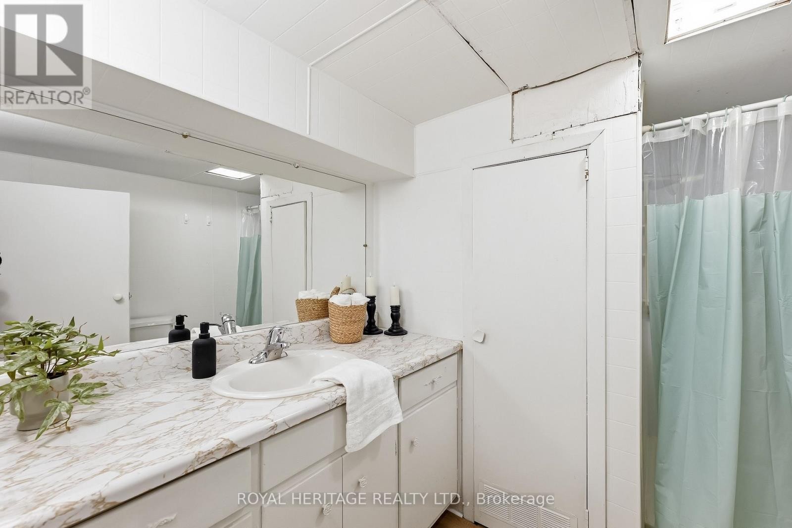 












39 MEADE STREET

,
Brighton,




Ontario
K0K1H0

