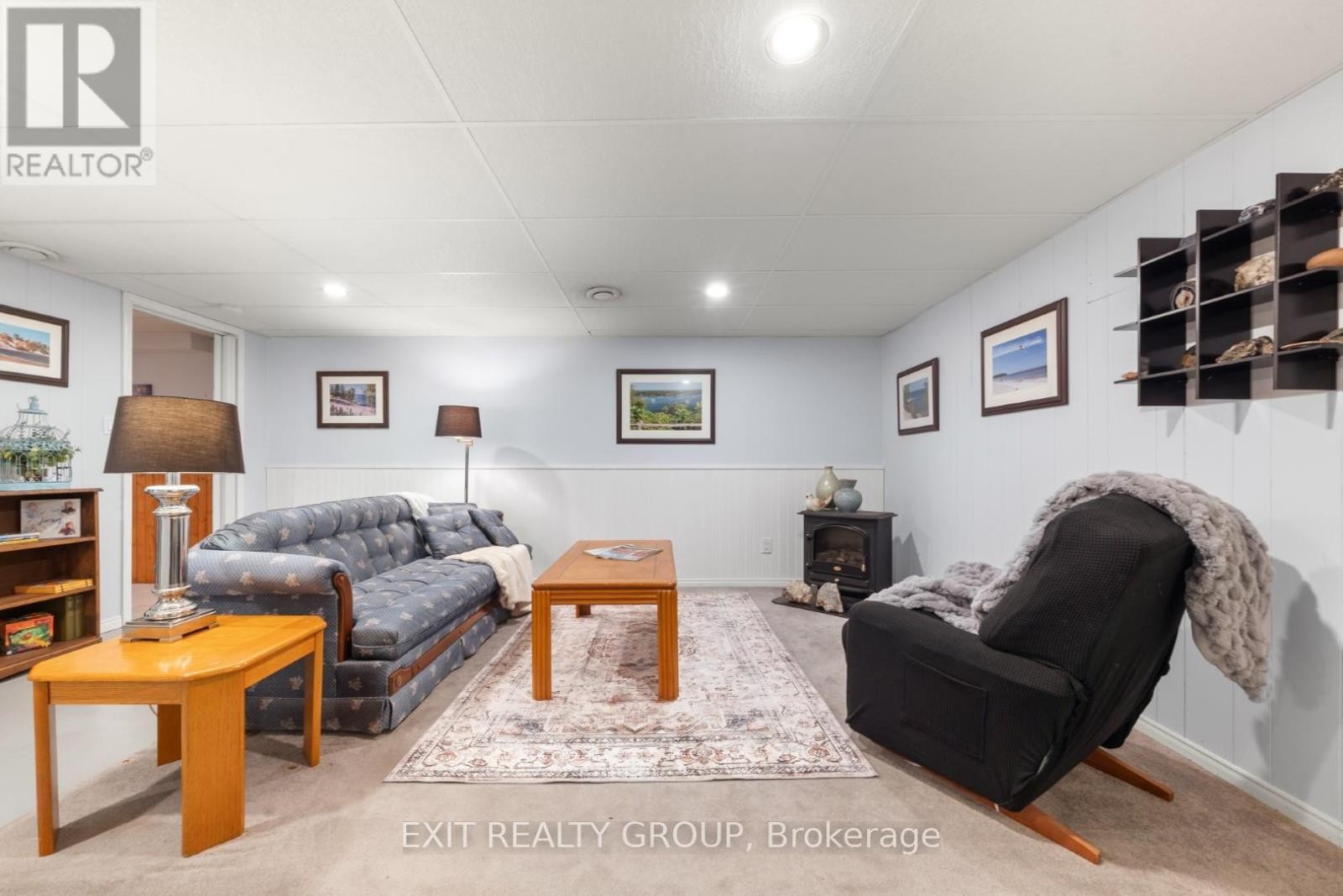












1476 COUNTY RD 12

,
Prince Edward County (Picton),




Ontario
K0K2T0

