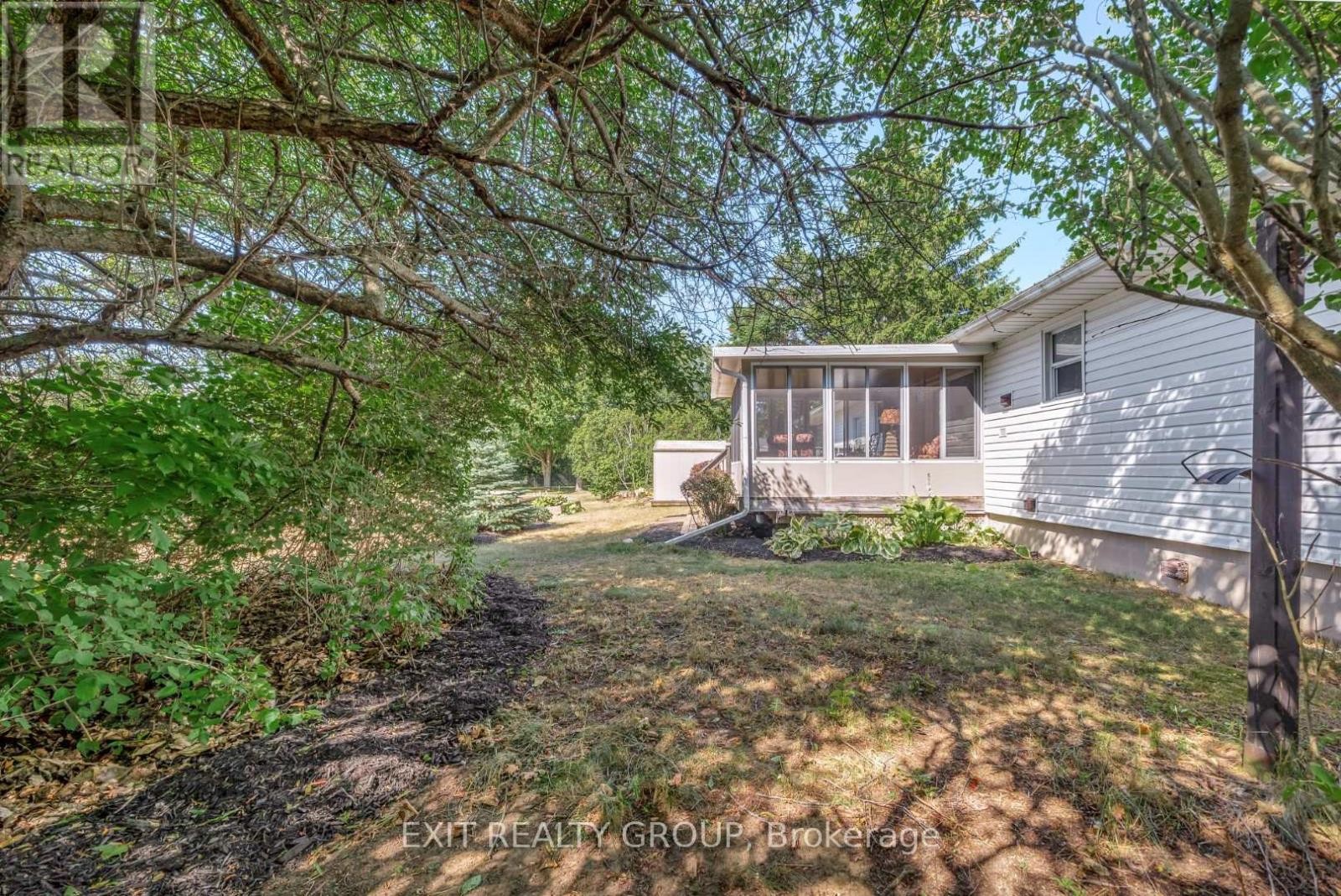 












1476 COUNTY RD 12

,
Prince Edward County (Picton),




Ontario
K0K2T0

