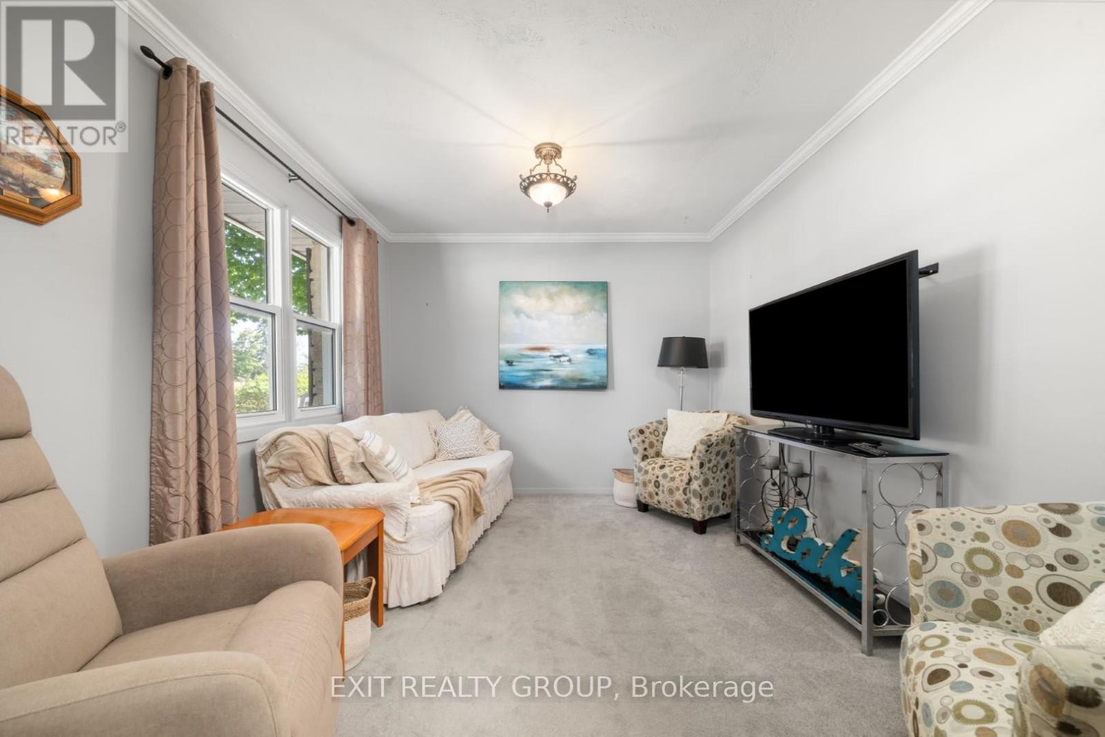 












1476 COUNTY RD 12

,
Prince Edward County (Picton),




Ontario
K0K2T0

