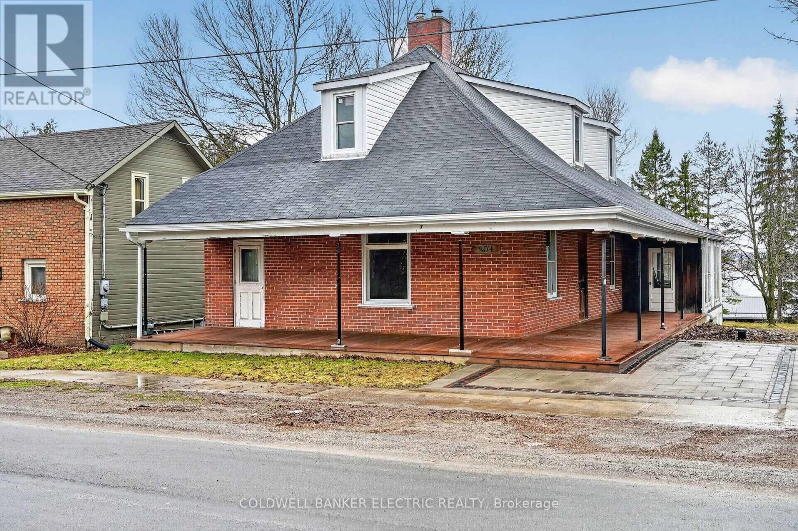 












804 HUNTER STREET

,
Selwyn,




Ontario
K0L1H0

