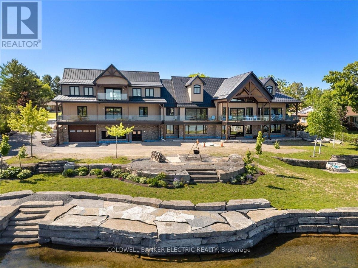 












367 GIFFORD DRIVE

,
Selwyn,




Ontario
K0L1T0

