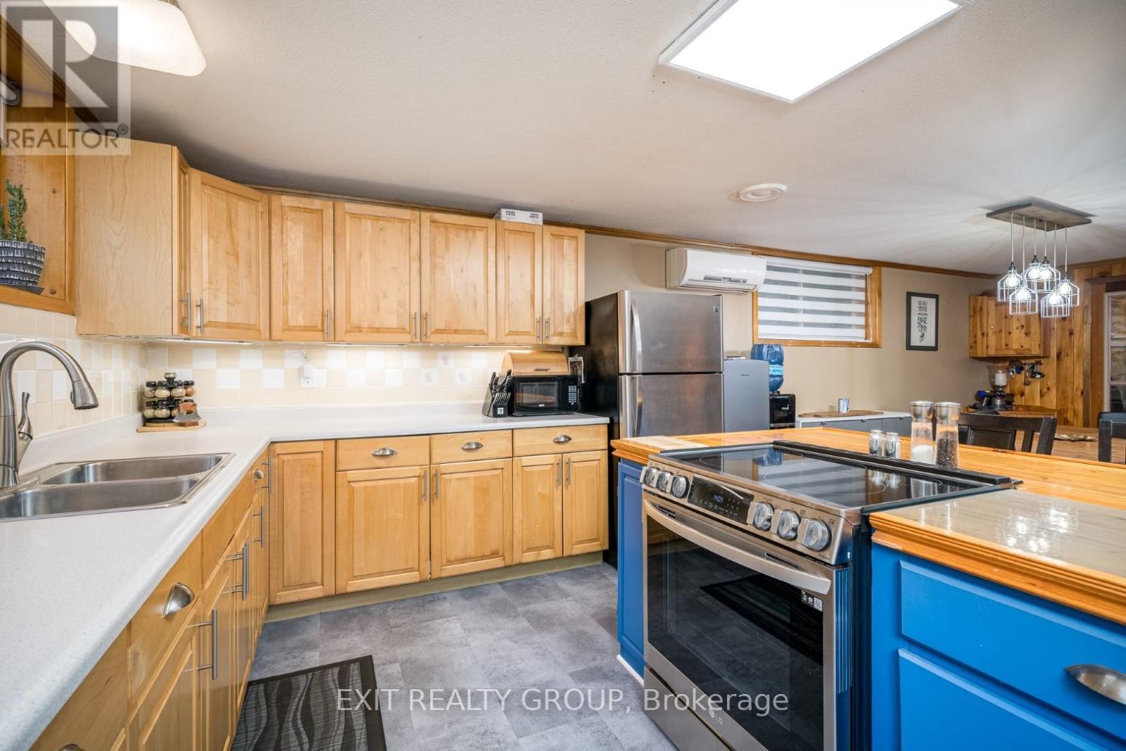 












103 CAMP LANE

,
Tweed (Hungerford (Twp)),




Ontario
K0K3J0


