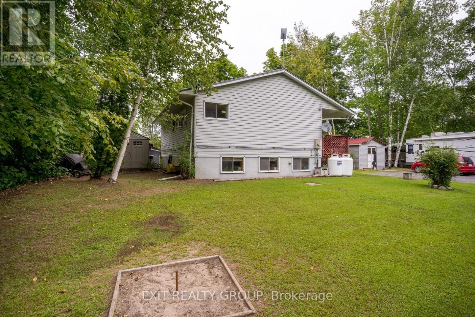 












103 CAMP LANE

,
Tweed (Hungerford (Twp)),




Ontario
K0K3J0


