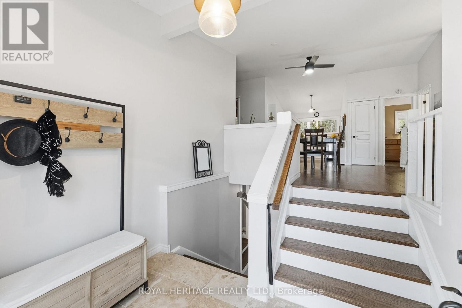 












30 STOCKDALE ROAD

,
Quinte West (Murray Ward),




Ontario
K8V5P6

