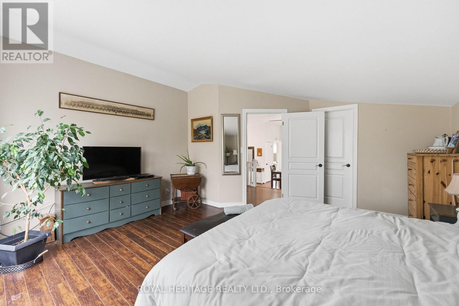 












30 STOCKDALE ROAD

,
Quinte West (Murray Ward),




Ontario
K8V5P6

