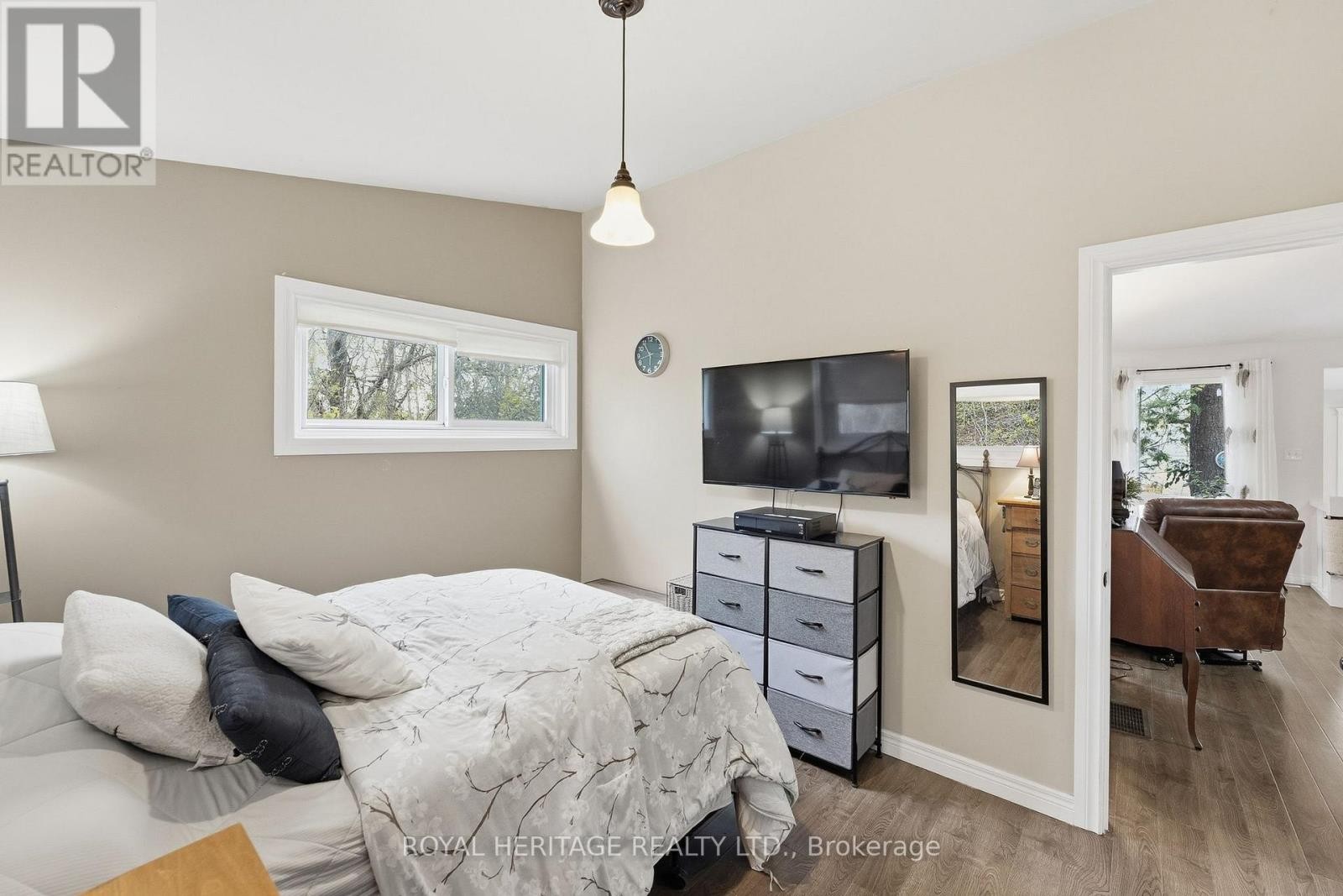 












30 STOCKDALE ROAD

,
Quinte West (Murray Ward),




Ontario
K8V5P6

