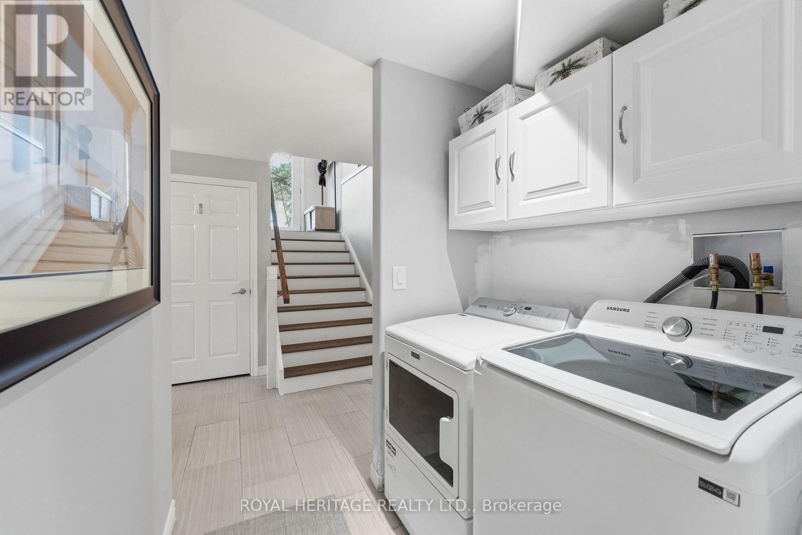 












30 STOCKDALE ROAD

,
Quinte West (Murray Ward),




Ontario
K8V5P6

