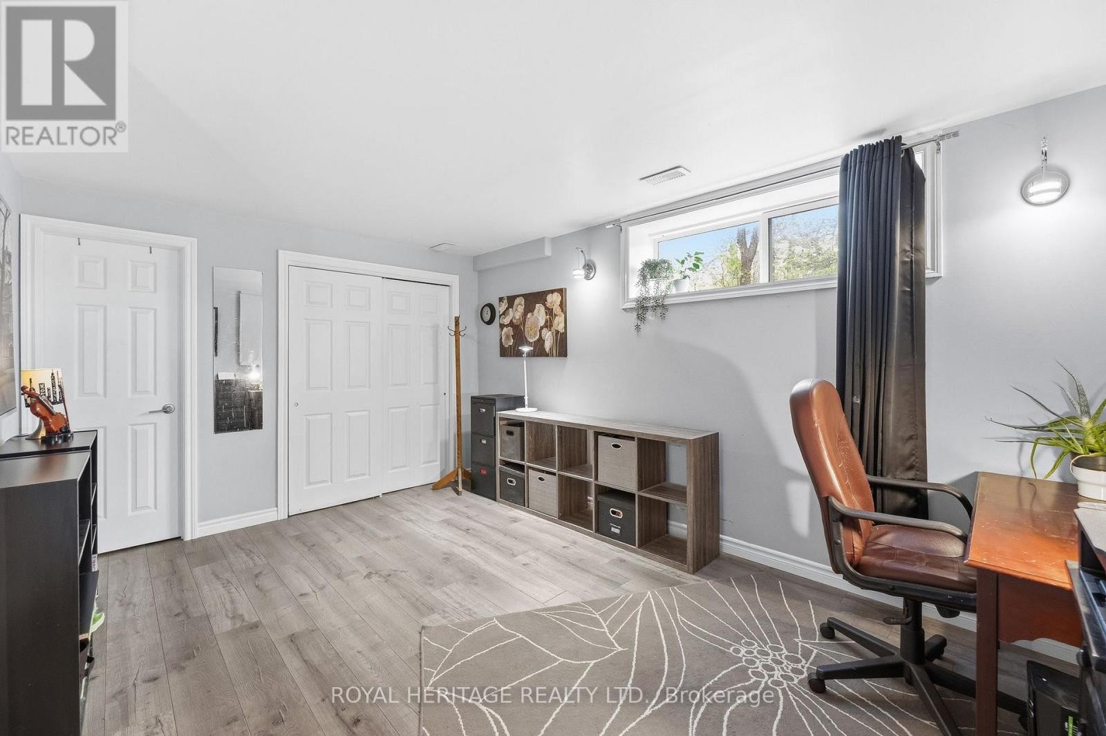 












30 STOCKDALE ROAD

,
Quinte West (Murray Ward),




Ontario
K8V5P6

