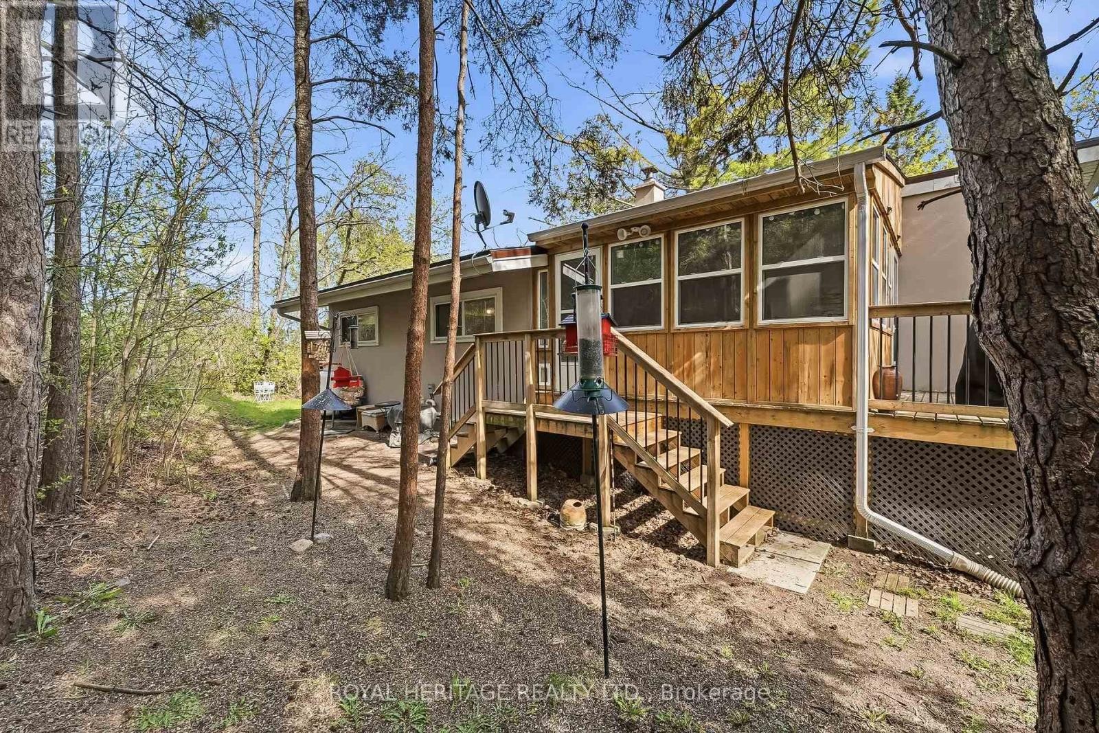 












30 STOCKDALE ROAD

,
Quinte West (Murray Ward),




Ontario
K8V5P6

