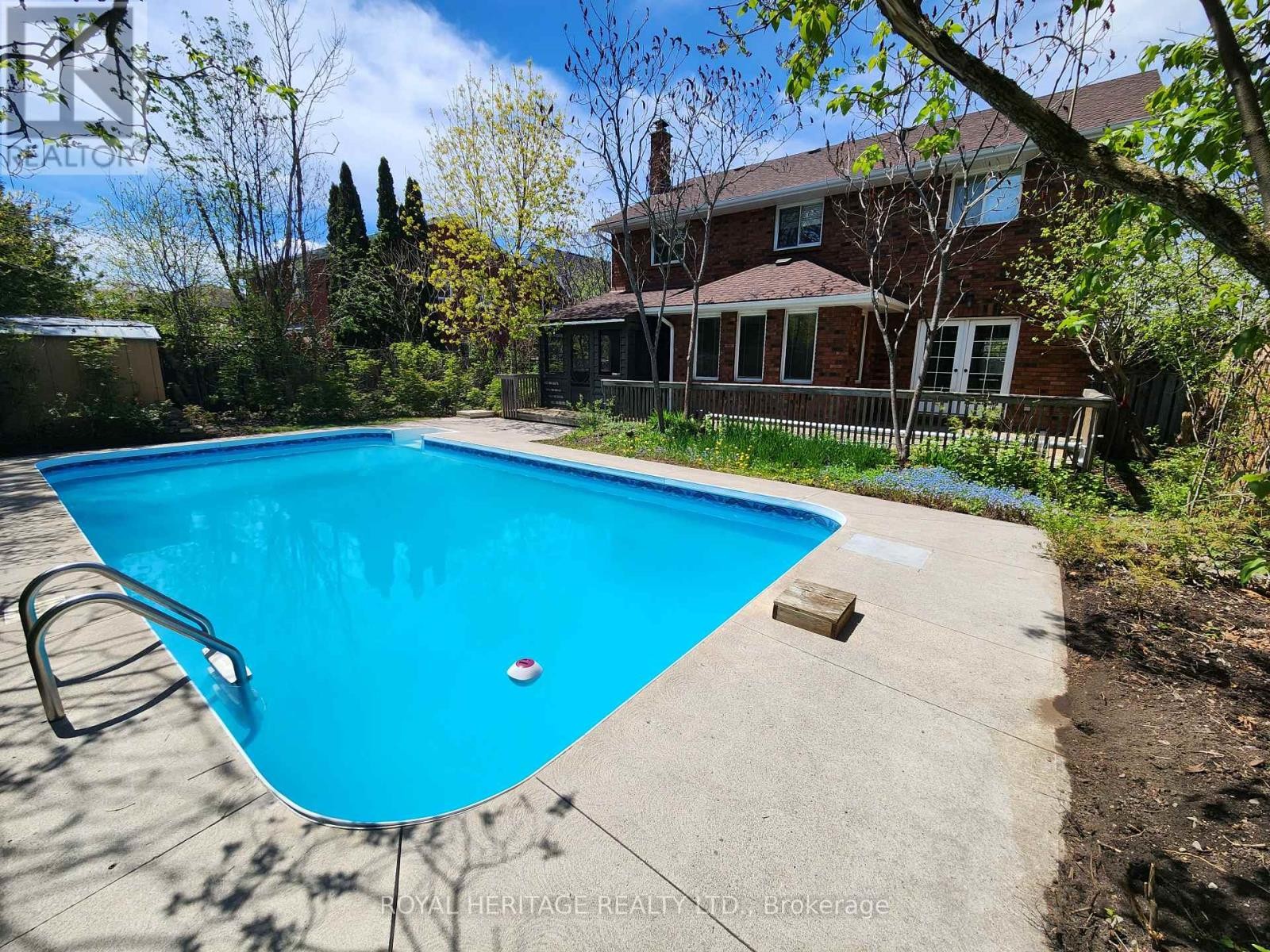 












1534 SCOLLARD CRESCENT

,
Peterborough (Ashburnham Ward 4),




Ontario
K9H7L1

