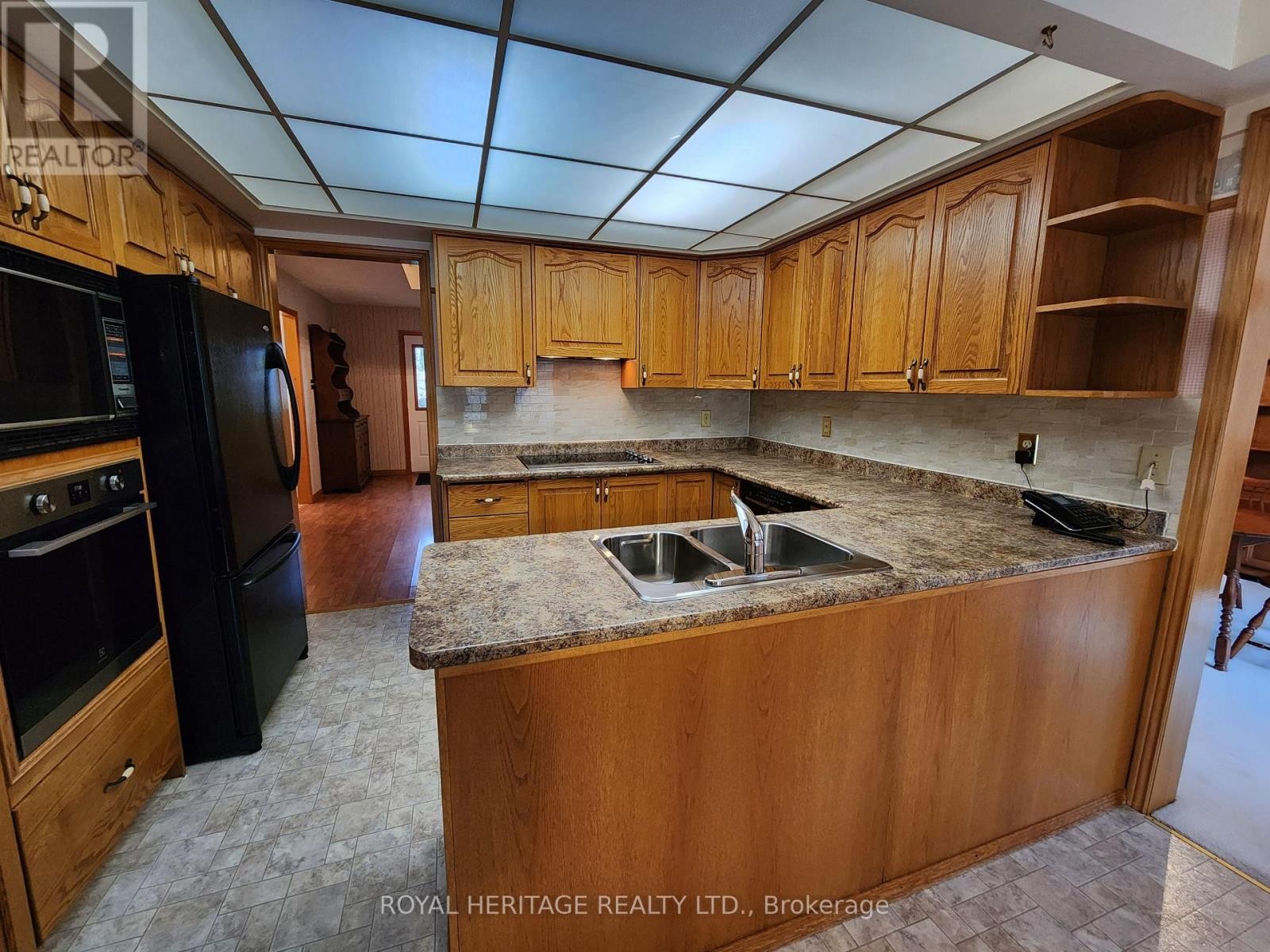 












1534 SCOLLARD CRESCENT

,
Peterborough (Ashburnham Ward 4),




Ontario
K9H7L1

