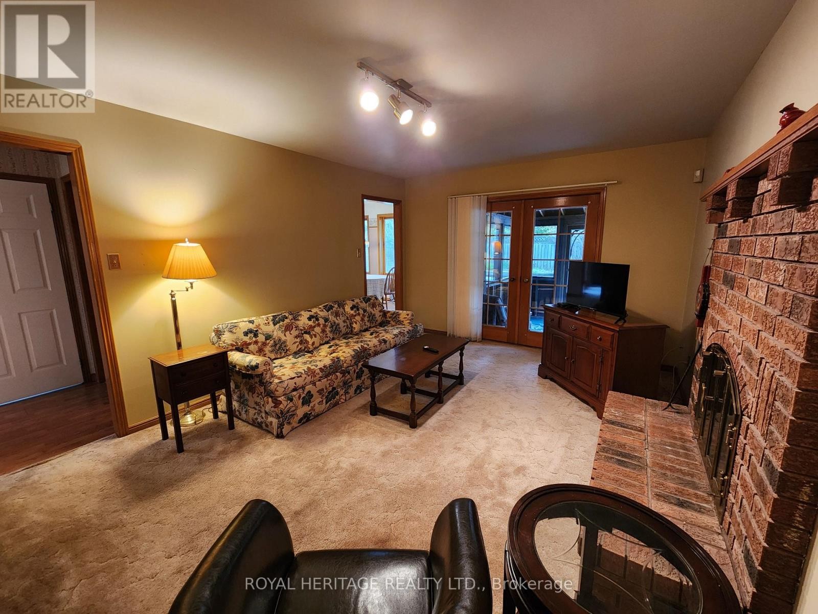 












1534 SCOLLARD CRESCENT

,
Peterborough (Ashburnham Ward 4),




Ontario
K9H7L1

