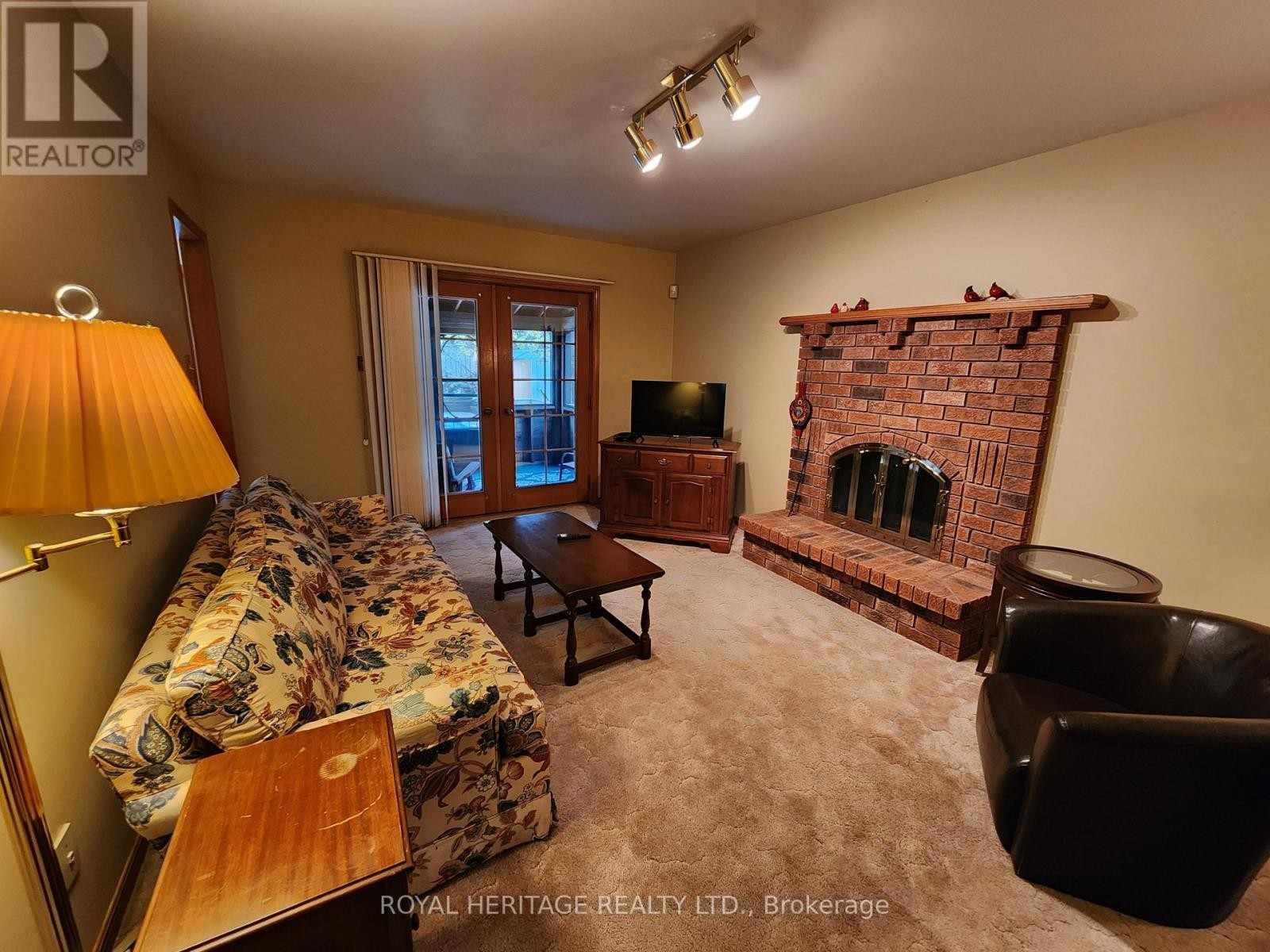 












1534 SCOLLARD CRESCENT

,
Peterborough (Ashburnham Ward 4),




Ontario
K9H7L1

